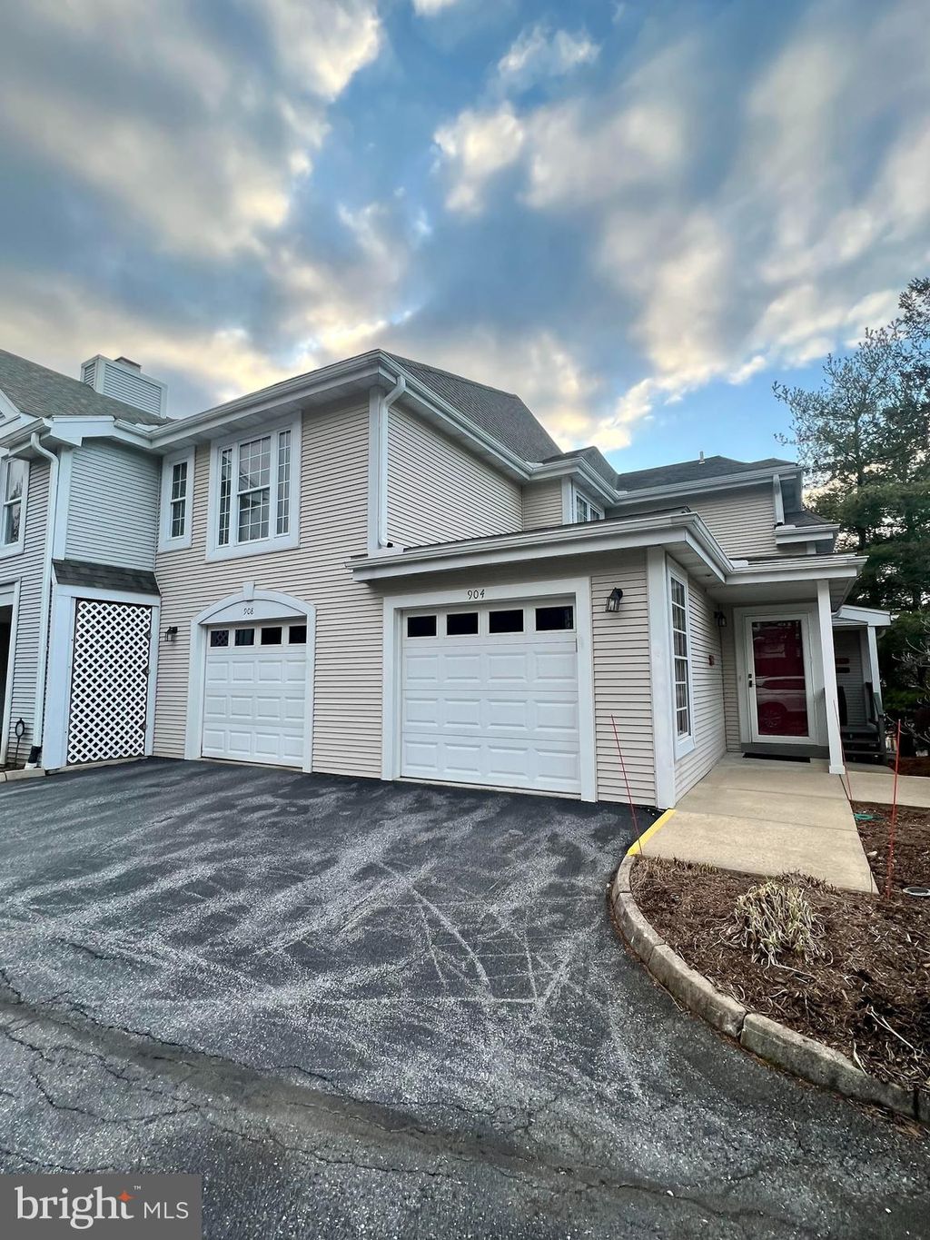 Photo of 908 COUNTRY PLACE DR, LANCASTER, PA 17601 (MLS # PALA2030240)