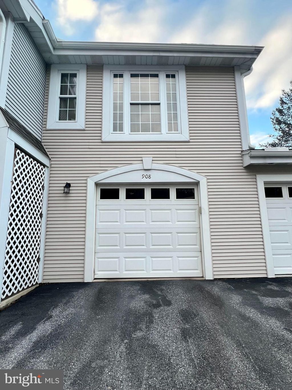 Photo of 908 COUNTRY PLACE DR, LANCASTER, PA 17601 (MLS # PALA2030240)