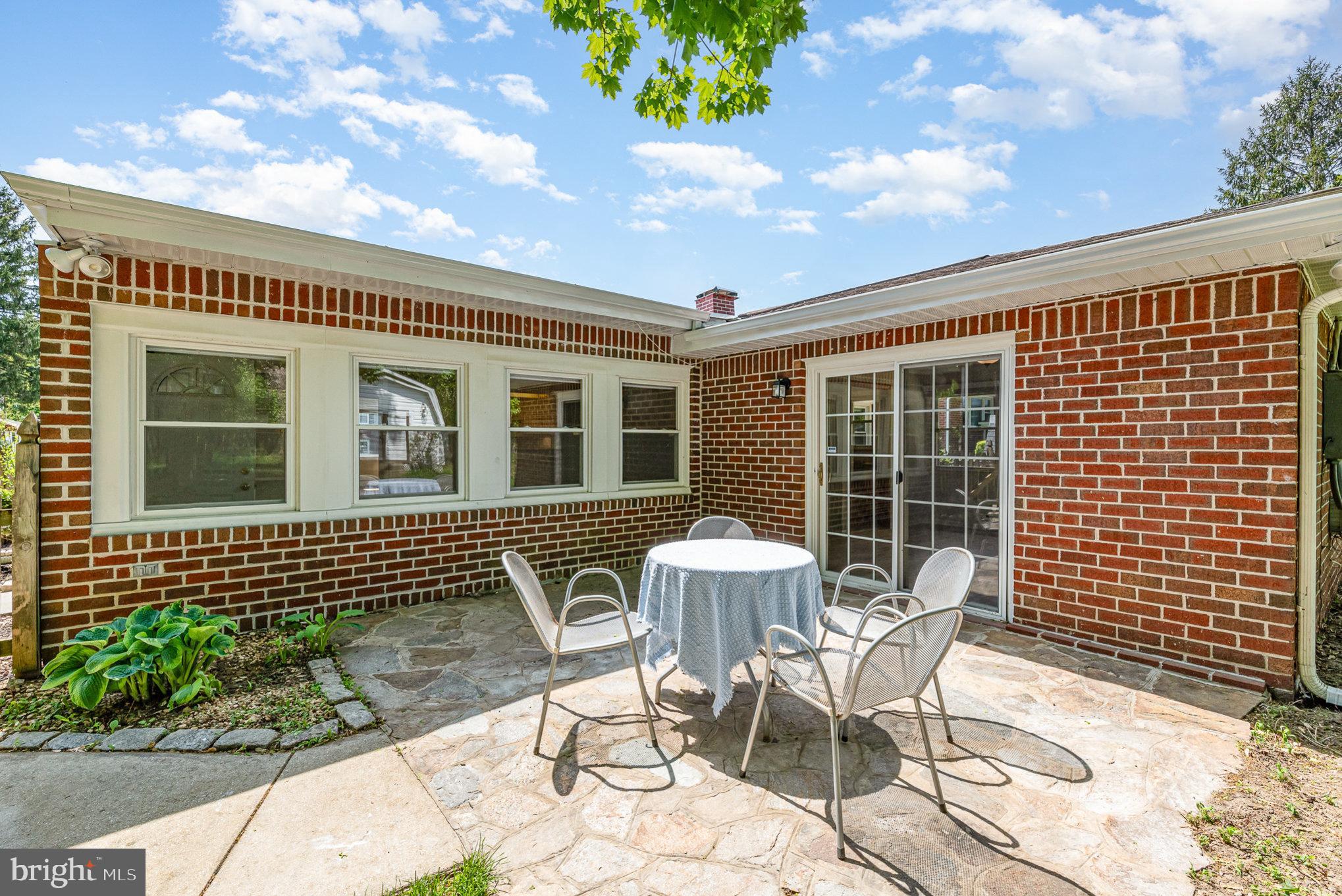 CAMPUS HILLS - Residential