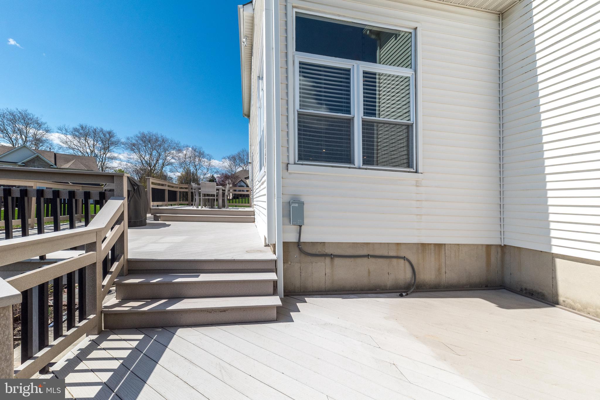 WHISPER RIDGE S - Residential