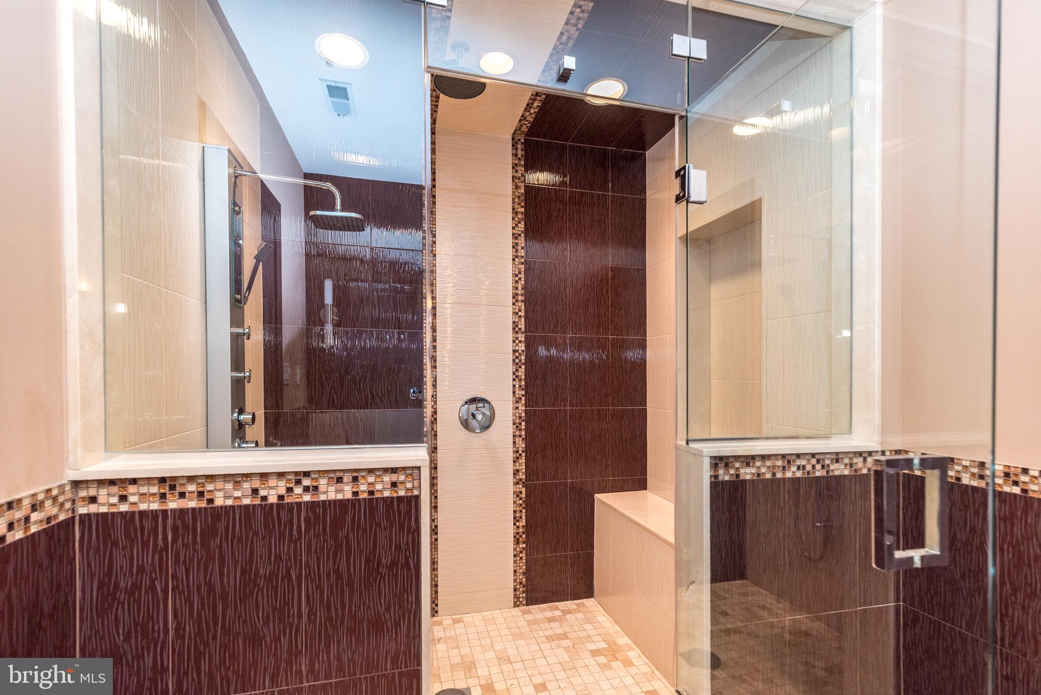 WHISPER RIDGE S - Residential