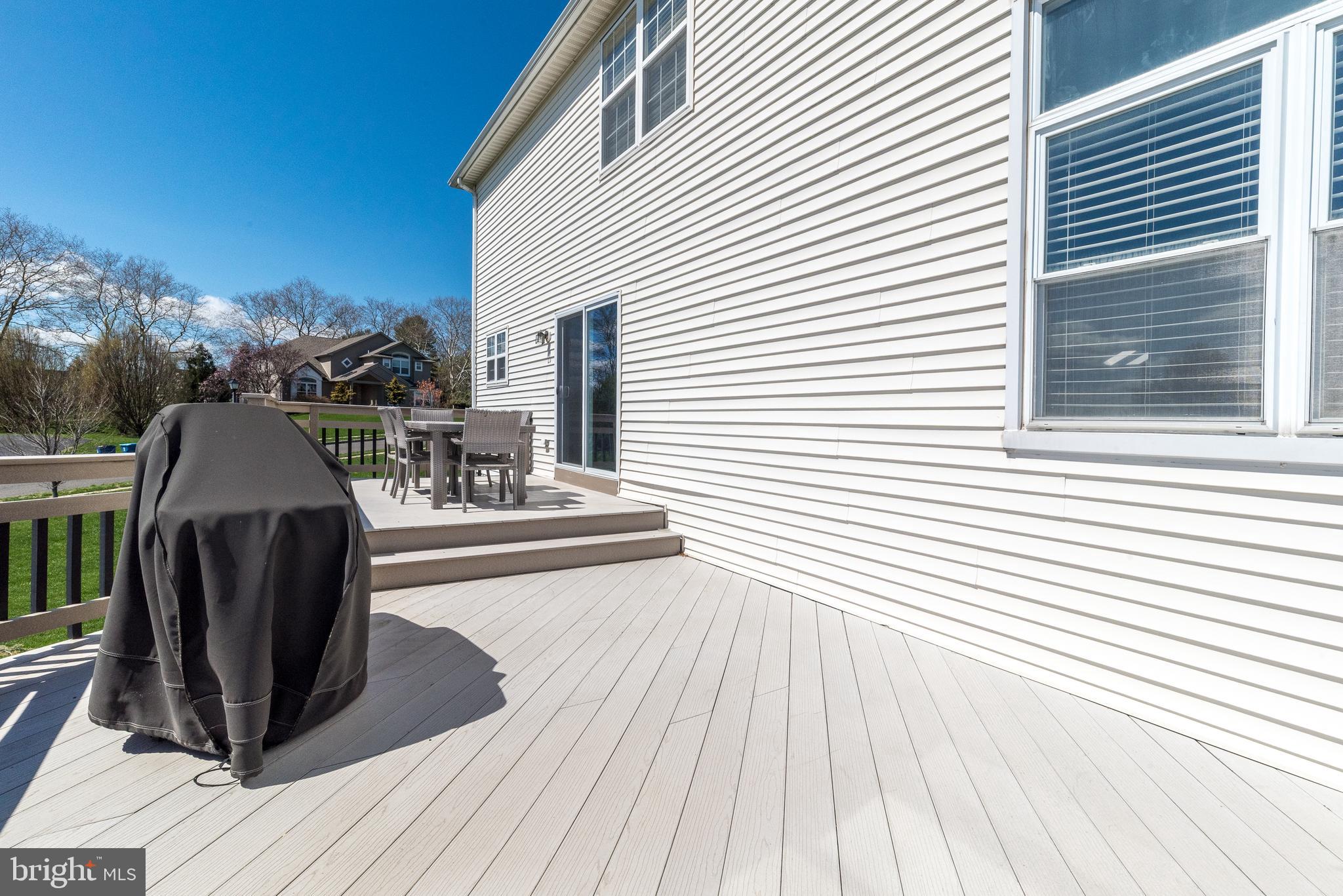 WHISPER RIDGE S - Residential