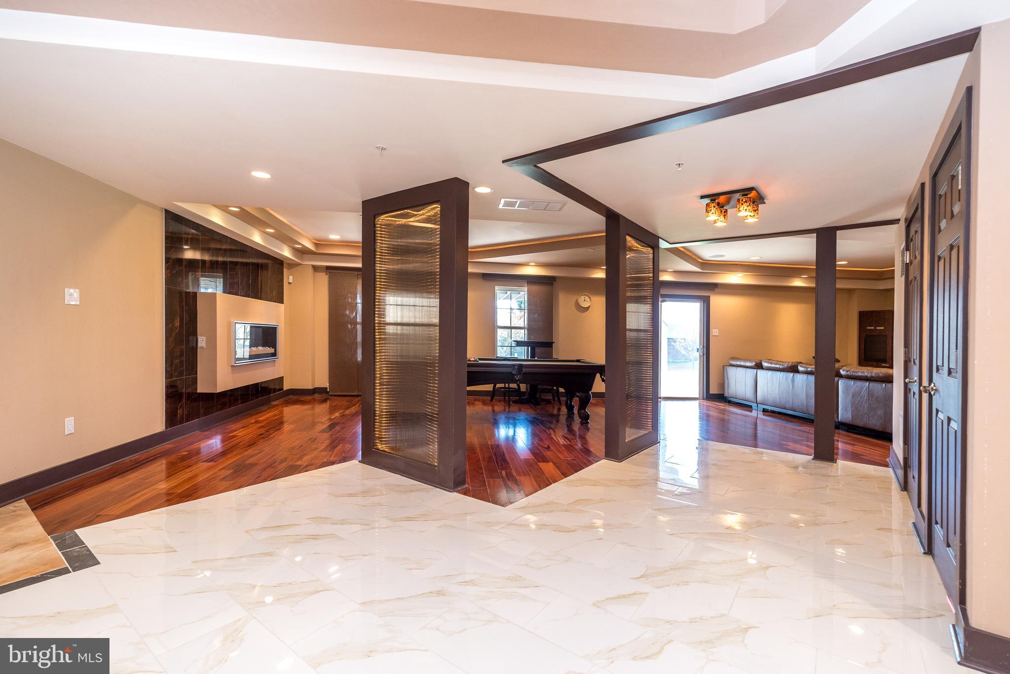 WHISPER RIDGE S - Residential