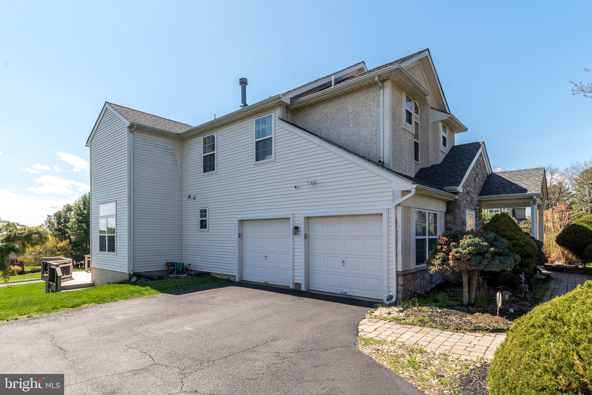 WHISPER RIDGE S - Residential