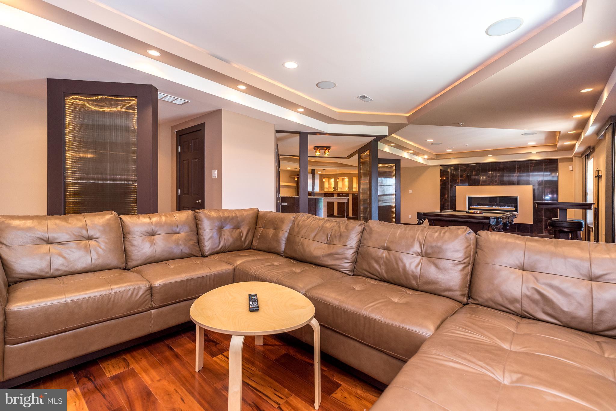 WHISPER RIDGE S - Residential