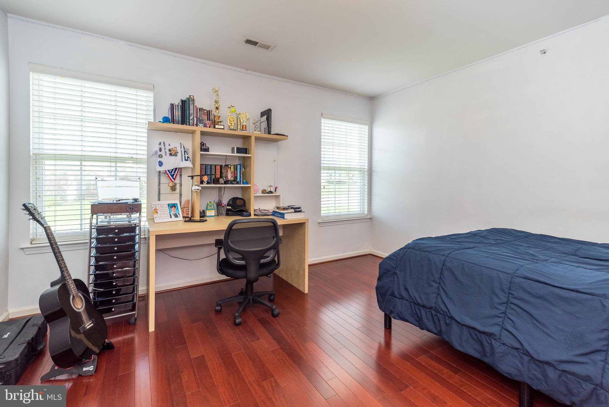 WHISPER RIDGE S - Residential