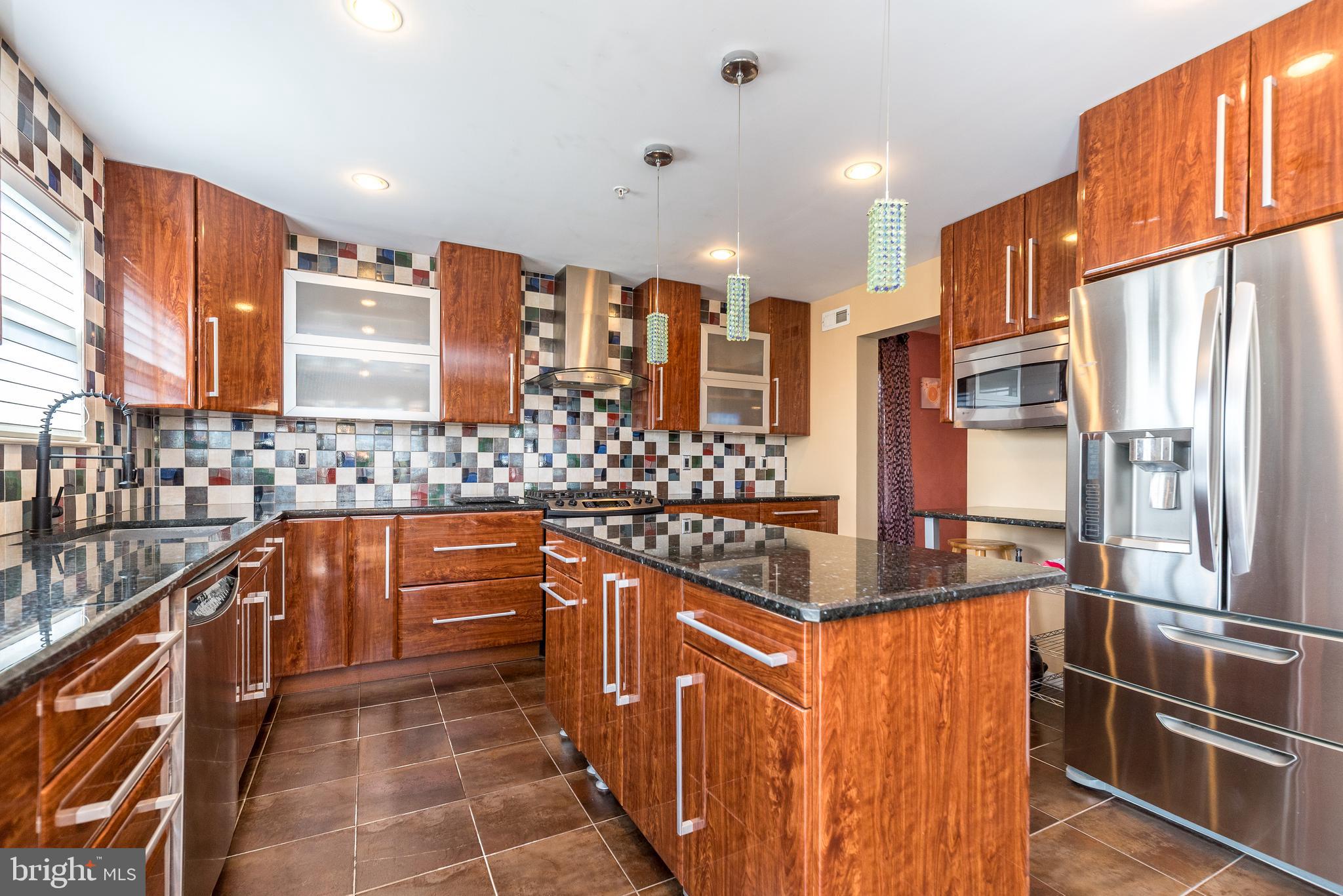 WHISPER RIDGE S - Residential