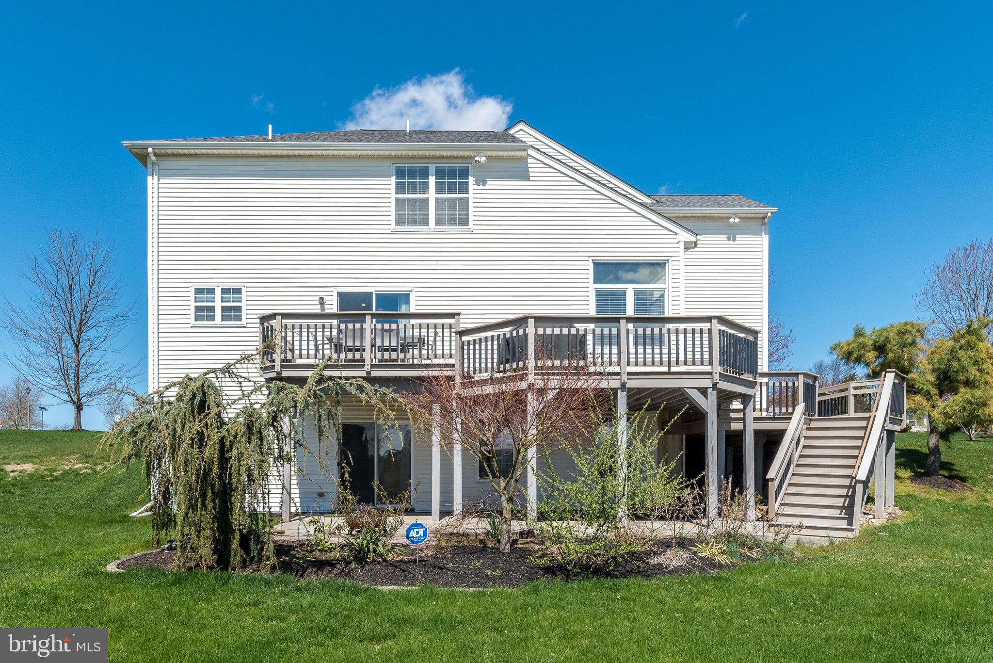 WHISPER RIDGE S - Residential