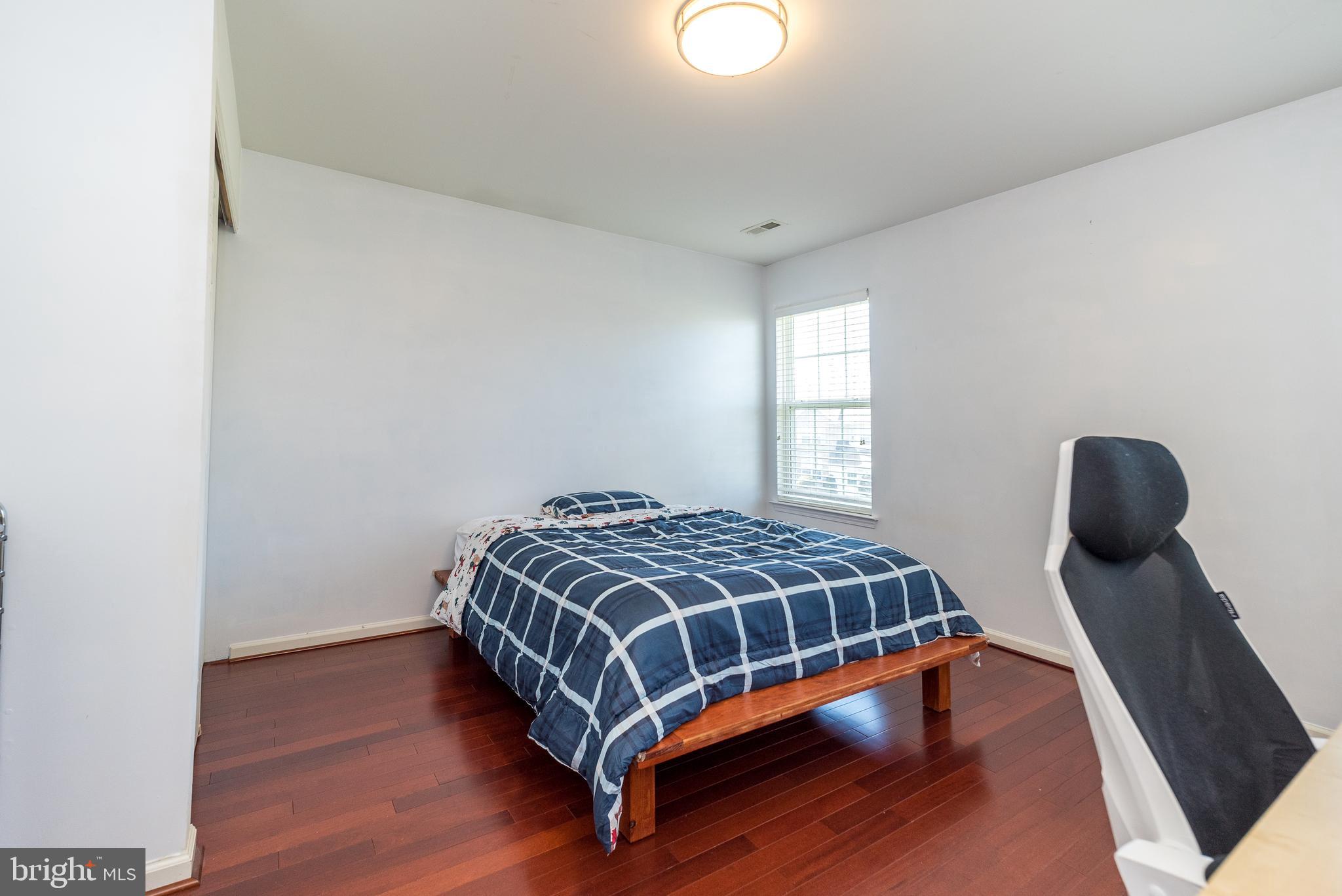 WHISPER RIDGE S - Residential