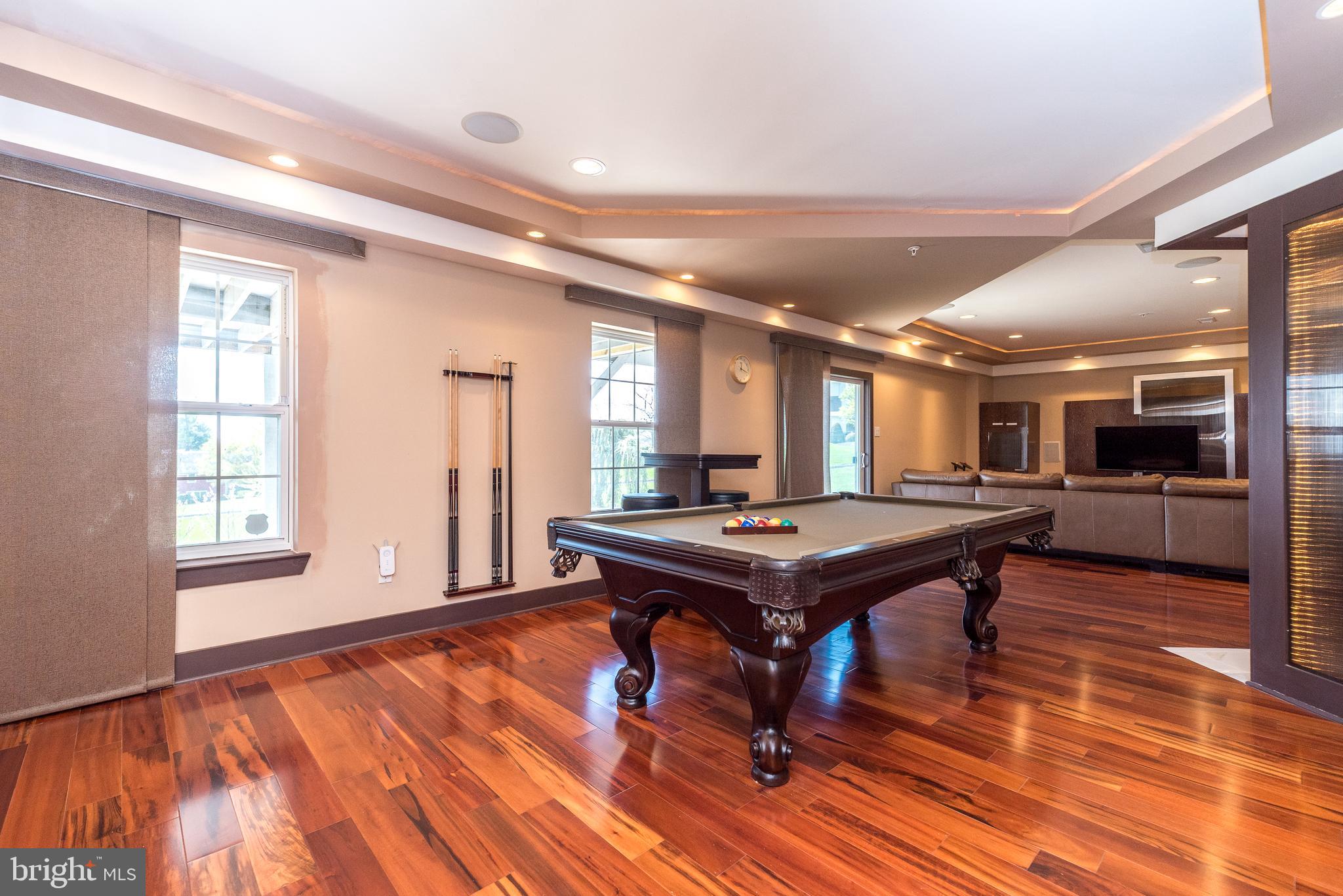 WHISPER RIDGE S - Residential