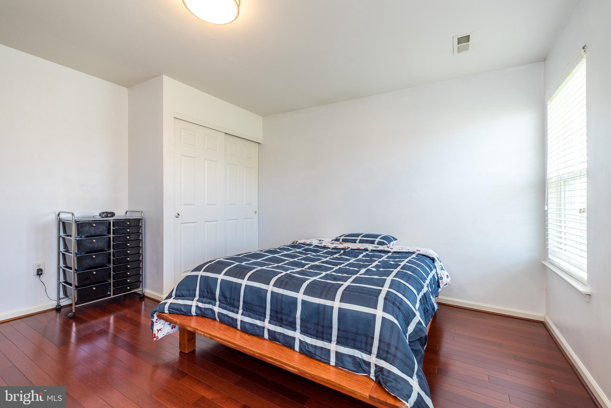 WHISPER RIDGE S - Residential