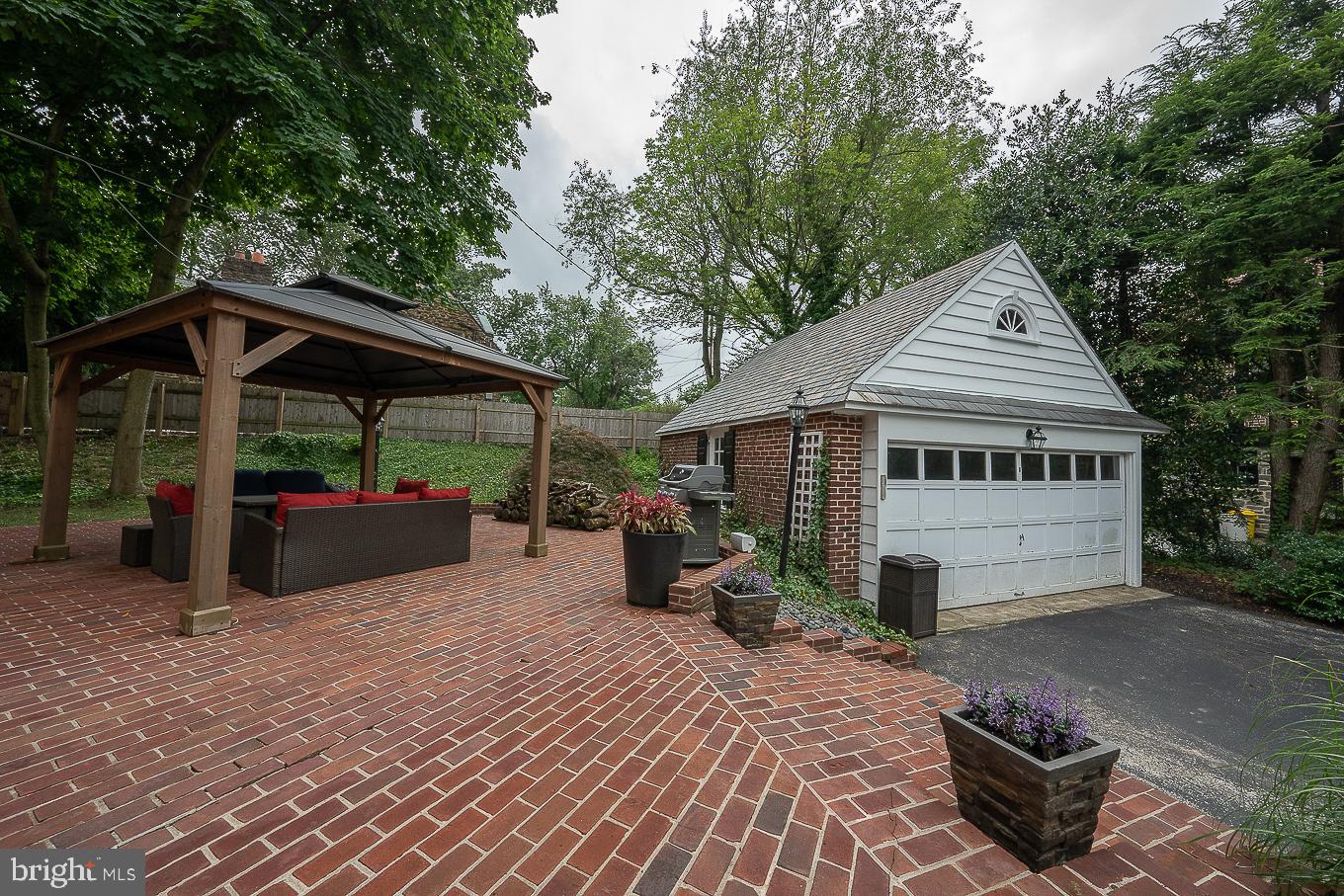 MERION PARK - Residential