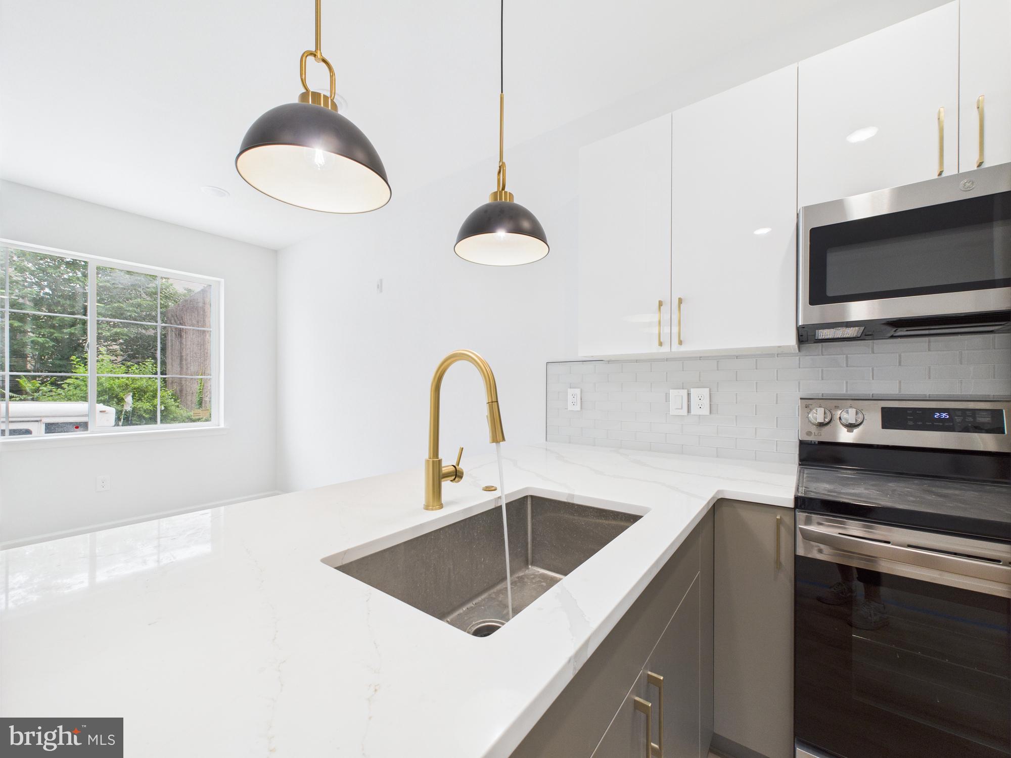 FORGOTTEN BOTTOM - Residential Lease