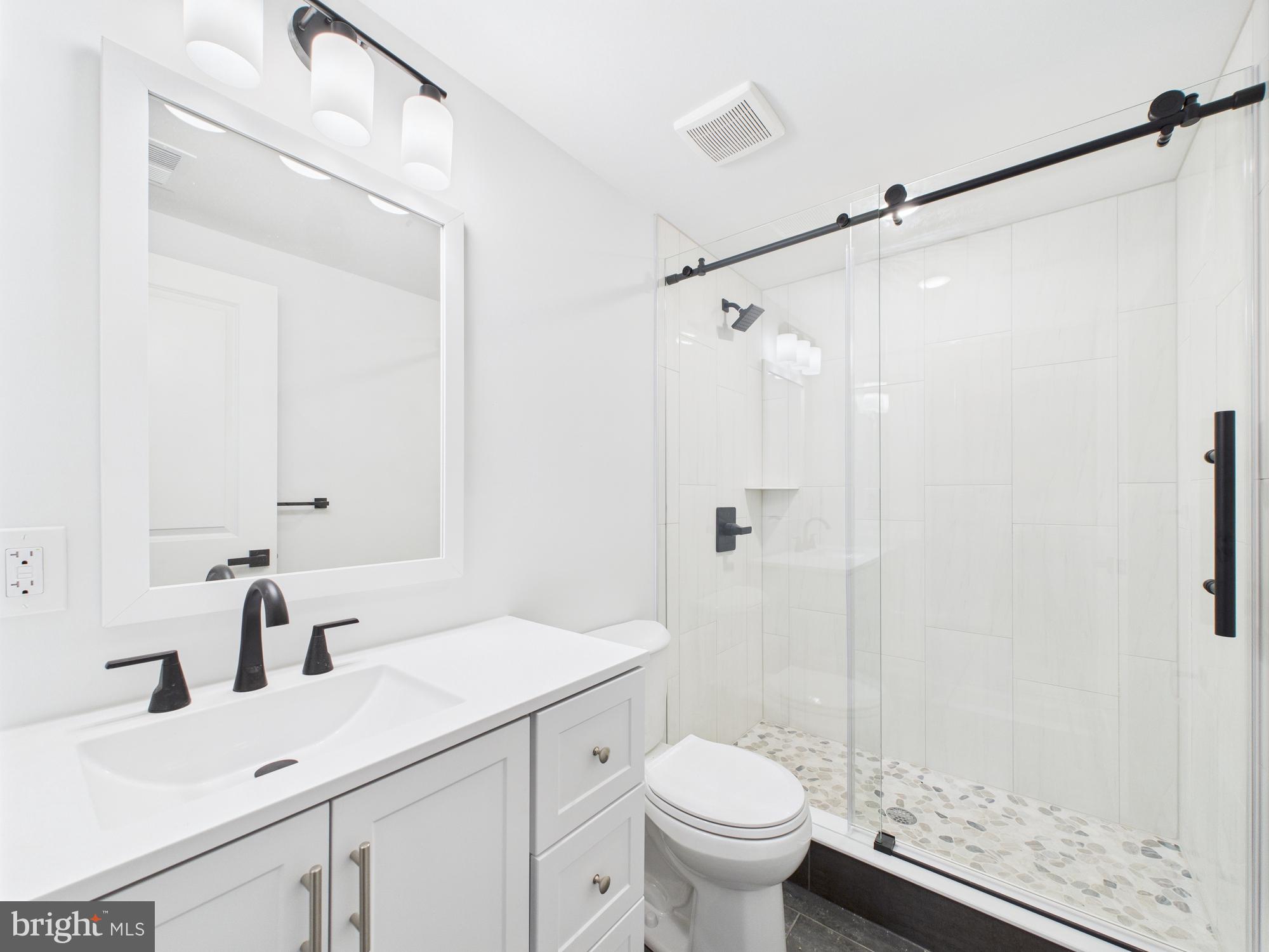 FORGOTTEN BOTTOM - Residential Lease