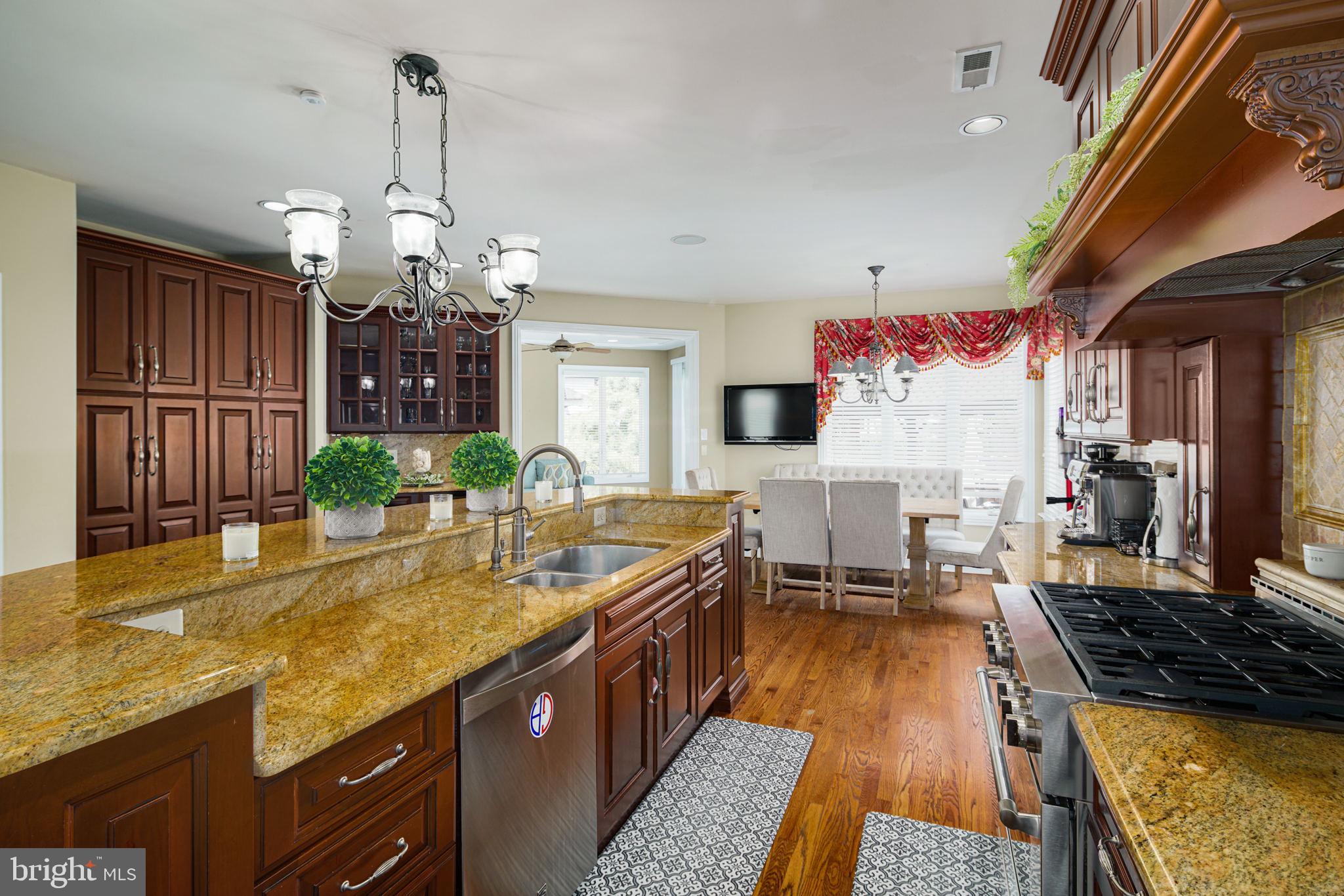 GREYSTONE - Residential