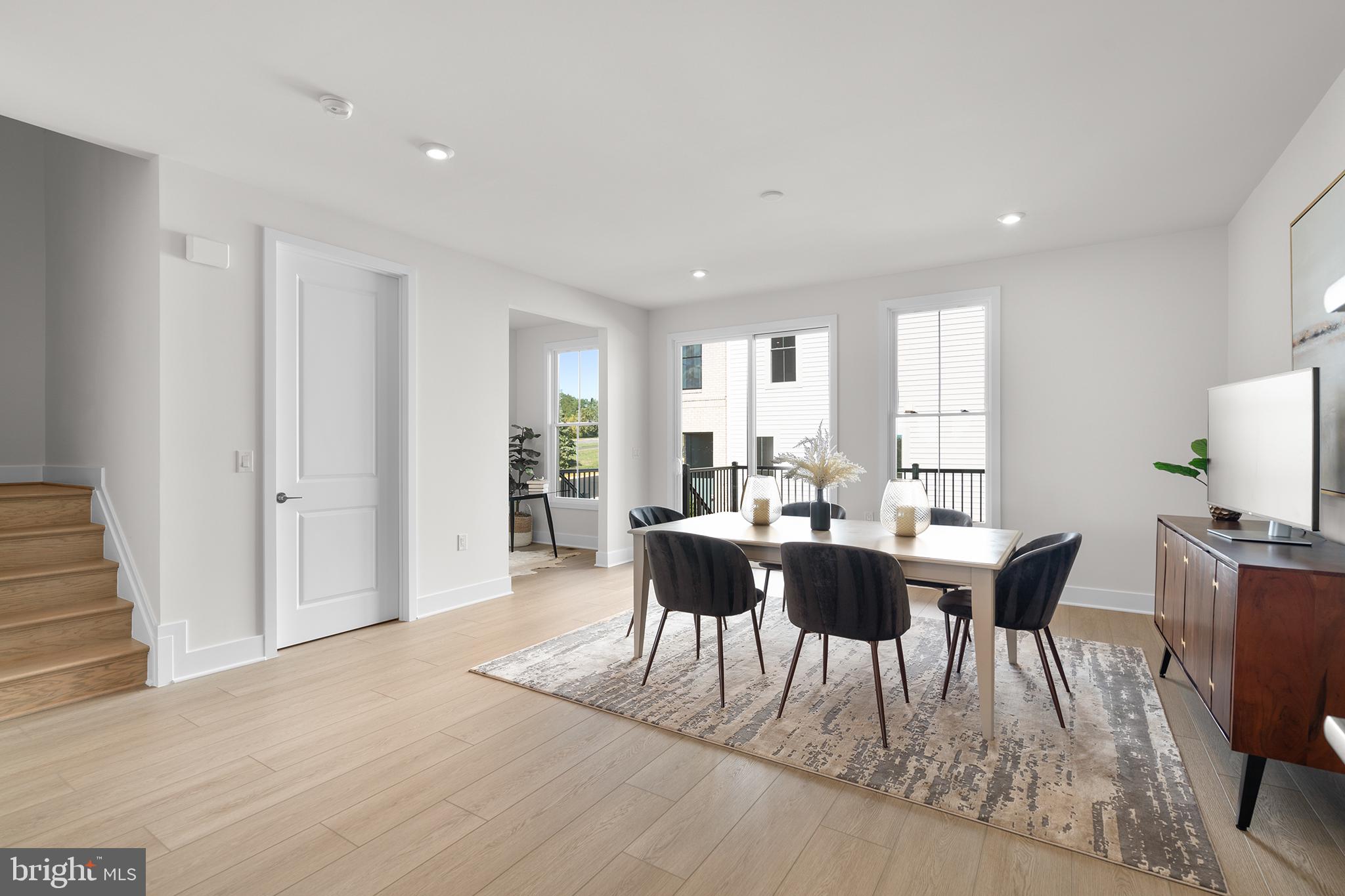 LOUDOUN - Residential