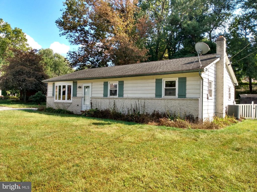 Photo of 116 Echo Drive, CHAMBERSBURG, PA 17202 (MLS # PAFL2031344)
