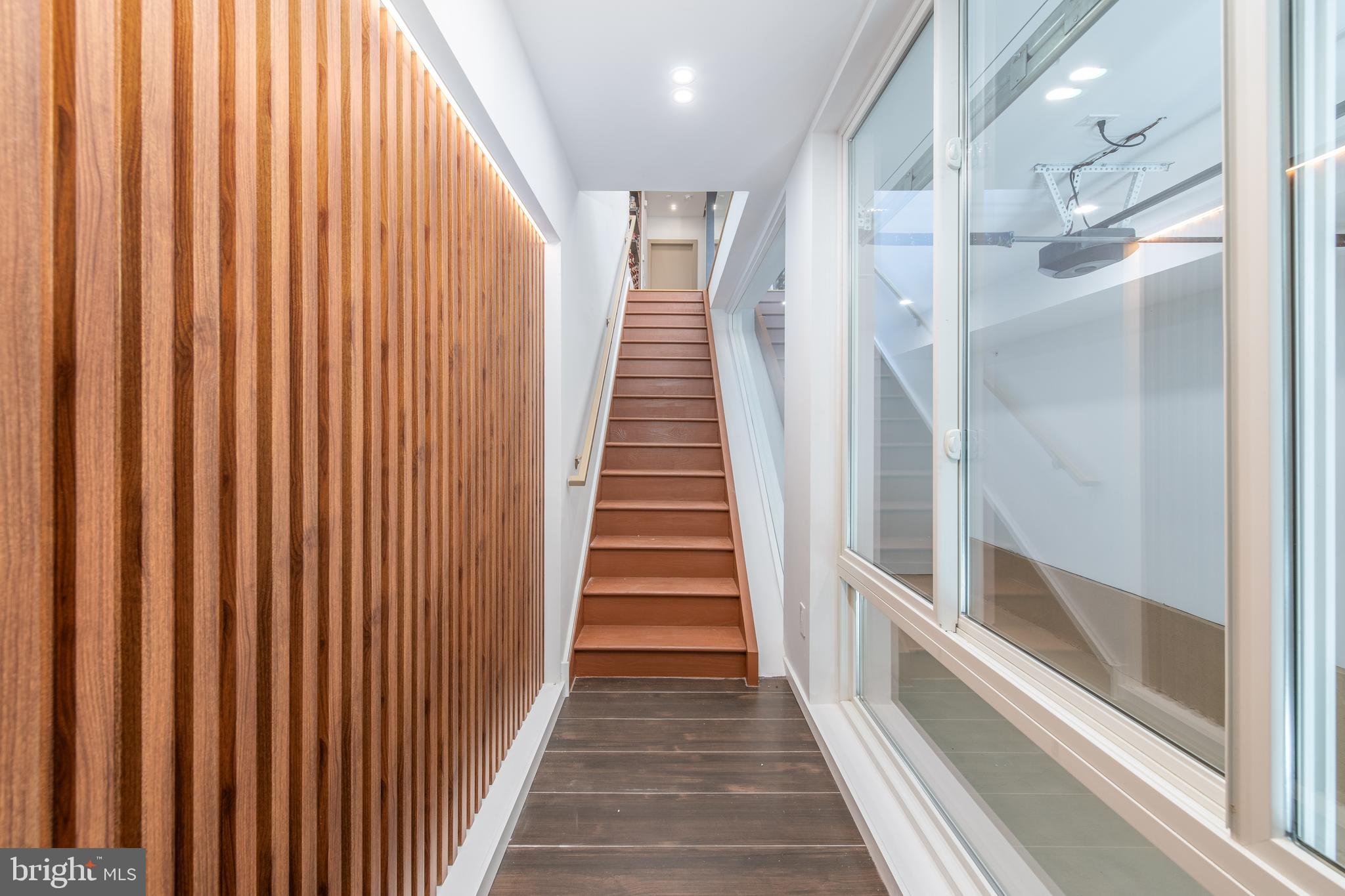 217 TASKER STREET