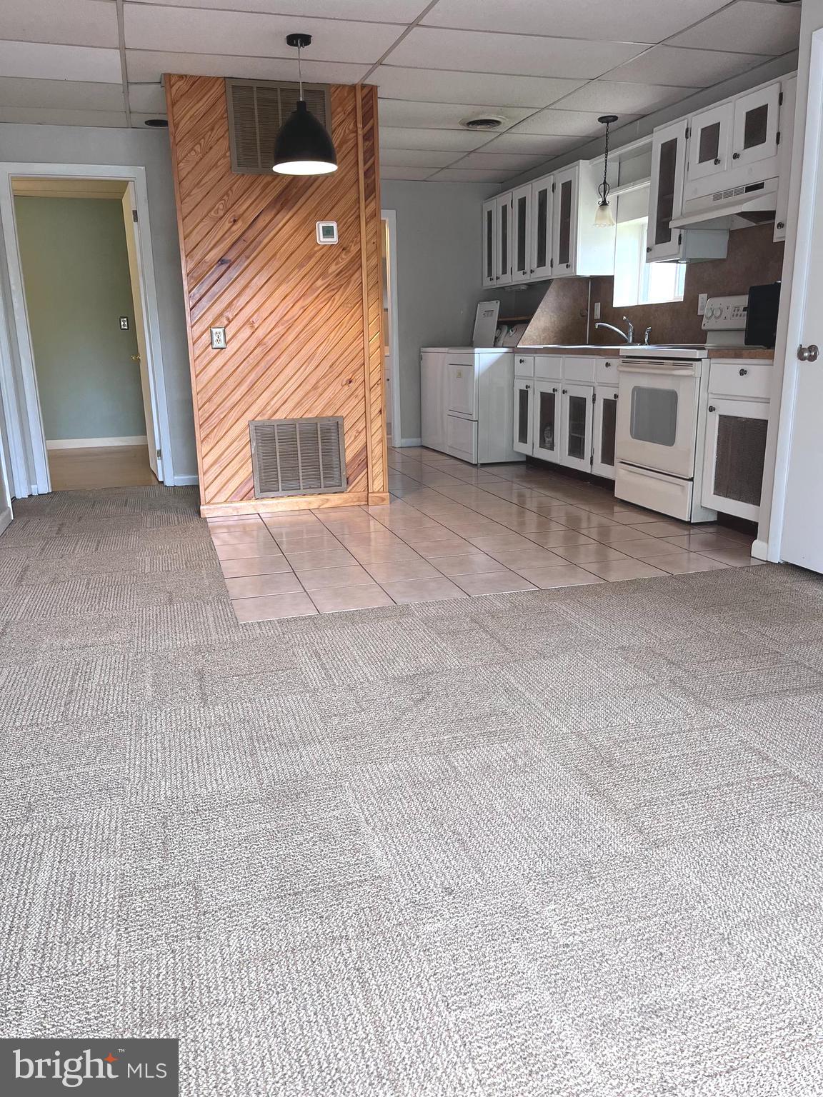 NEWVILLE BOROUGH - Residential