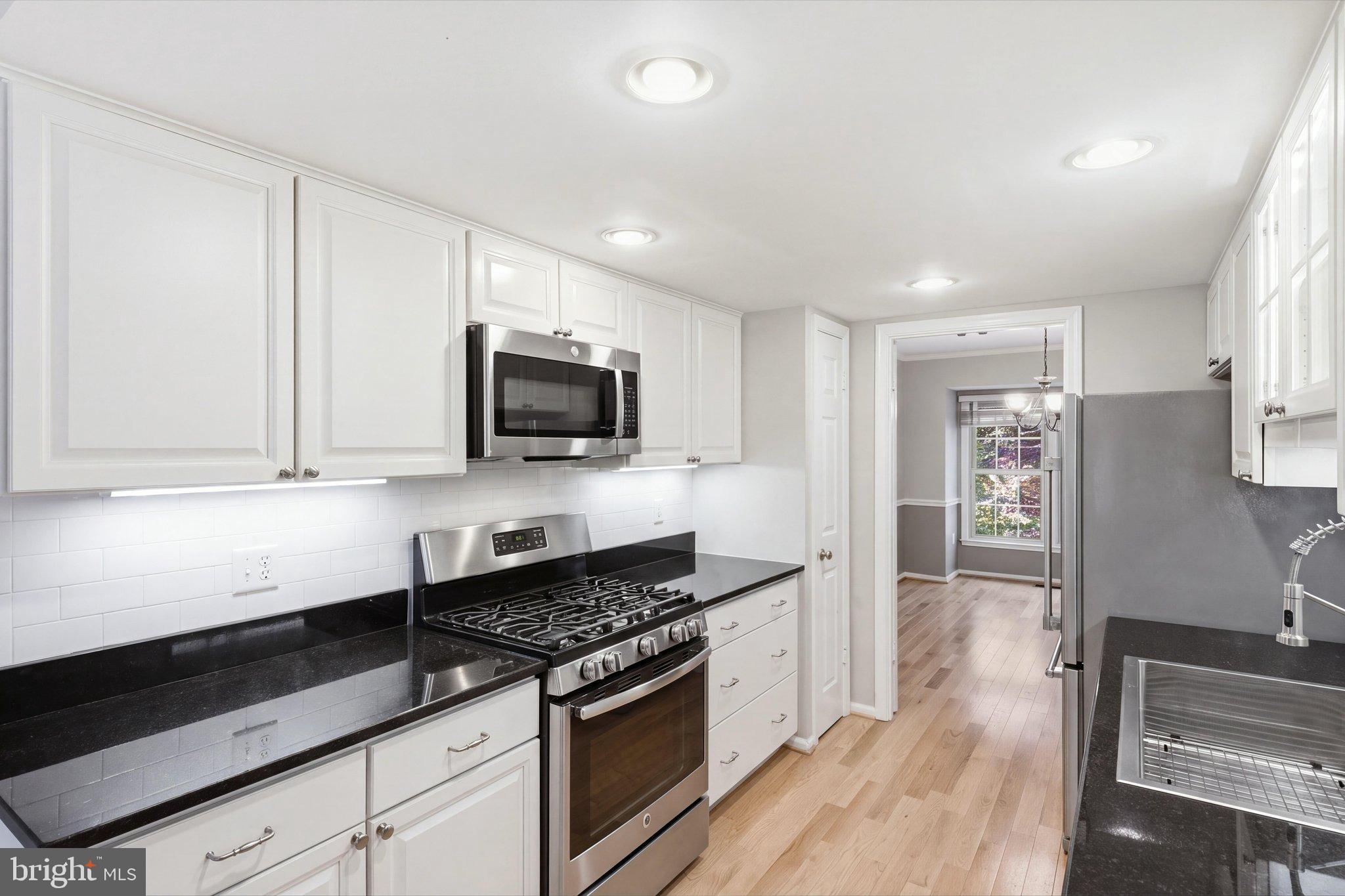 5106 HERITAGE LANE