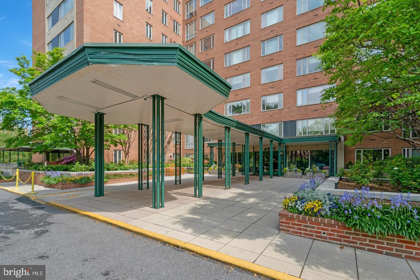 4301 MASSACHUSETTS AVENUE NW 8010