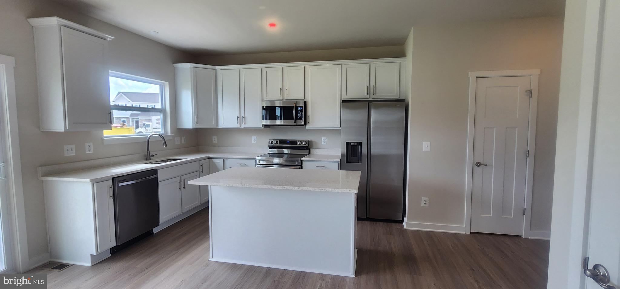 SOUTH BROOK - Residential