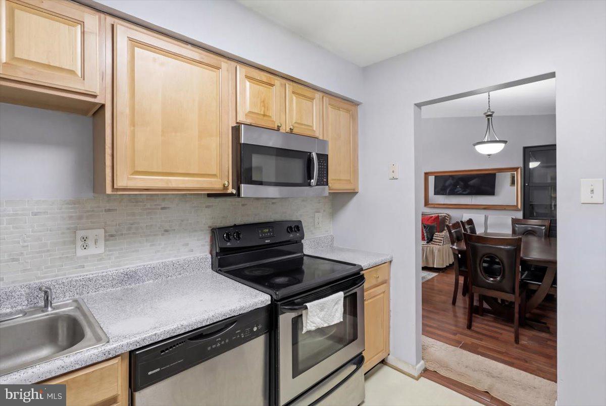 GLEN ORA PLAT THREE - Residential