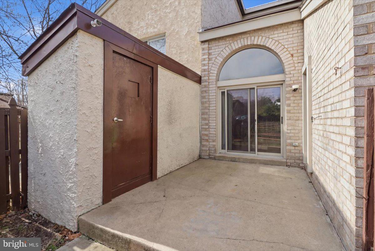 GLEN ORA PLAT THREE - Residential