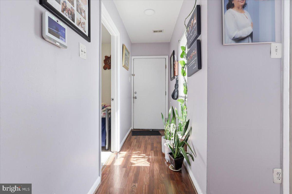 GLEN ORA PLAT THREE - Residential