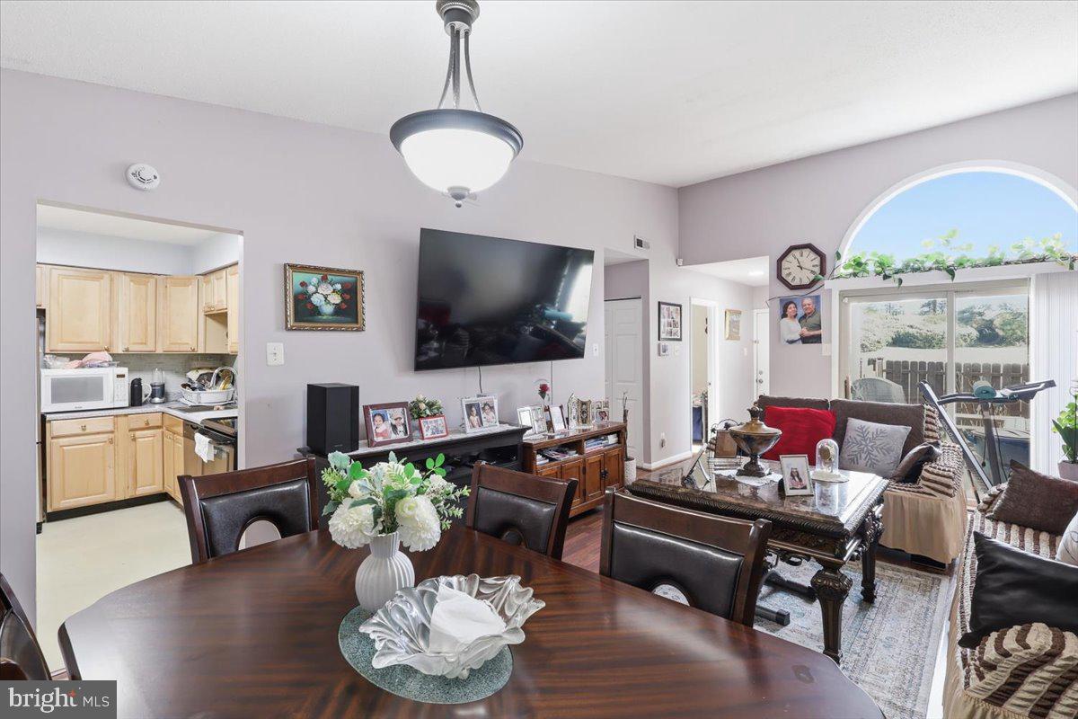 GLEN ORA PLAT THREE - Residential