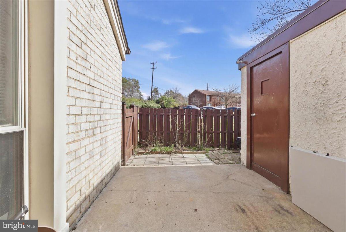 GLEN ORA PLAT THREE - Residential