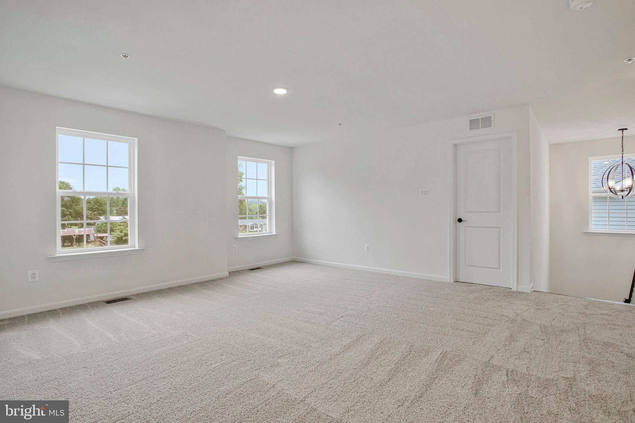 ROBERTS CROSSING - Residential