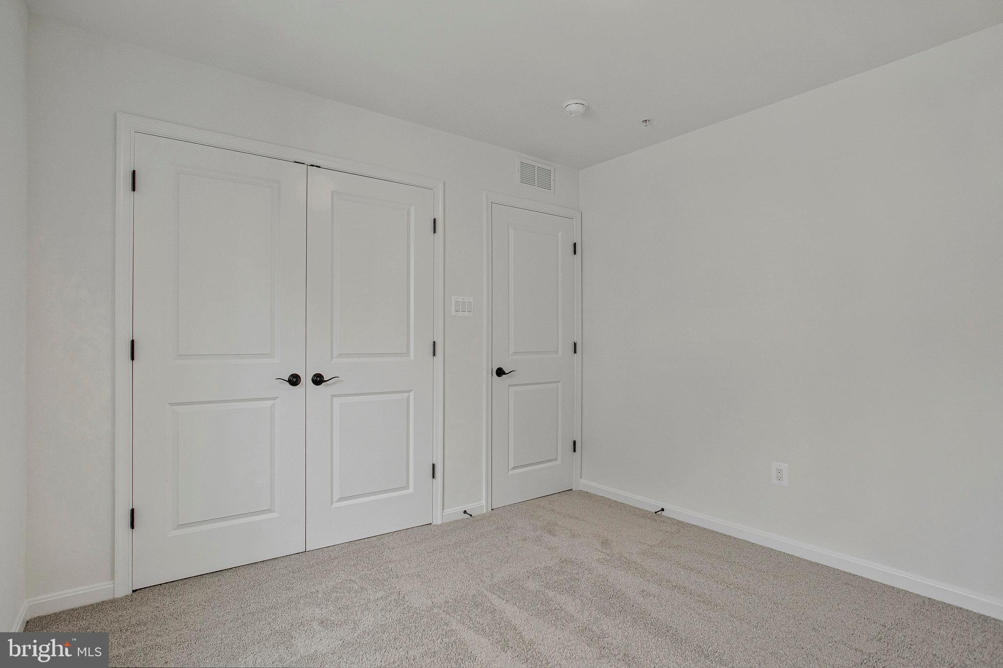 ROBERTS CROSSING - Residential