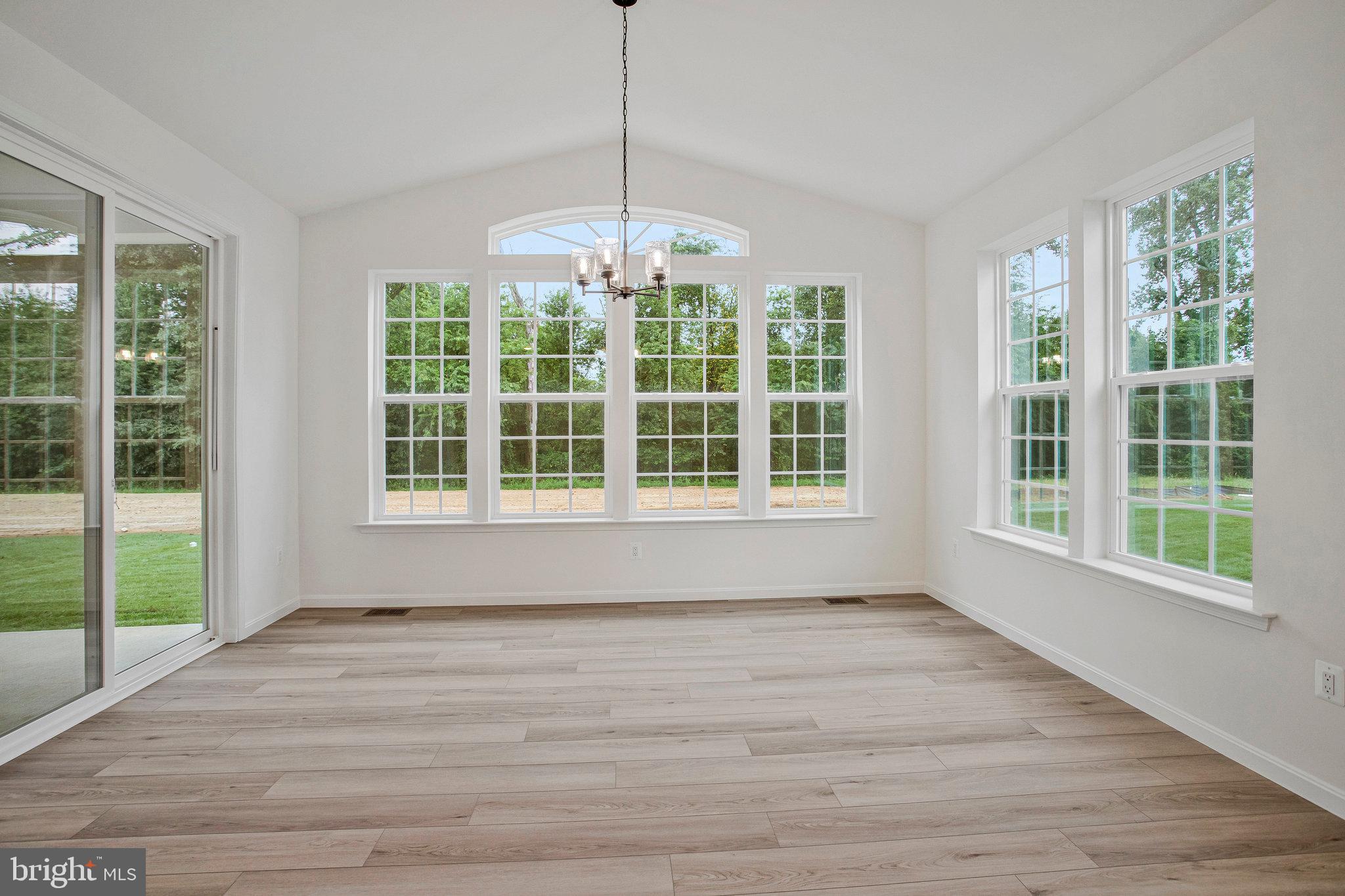 ROBERTS CROSSING - Residential