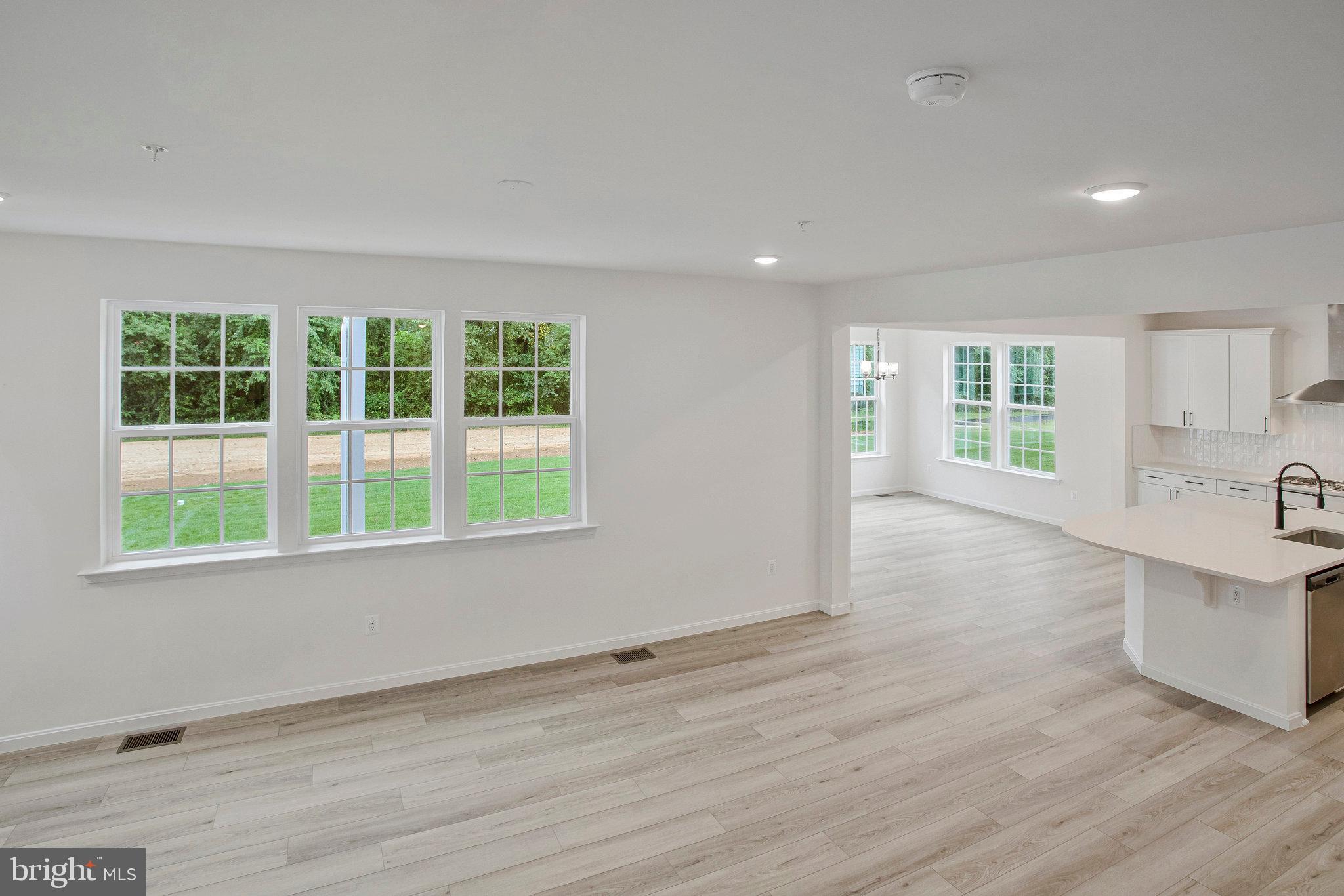 ROBERTS CROSSING - Residential