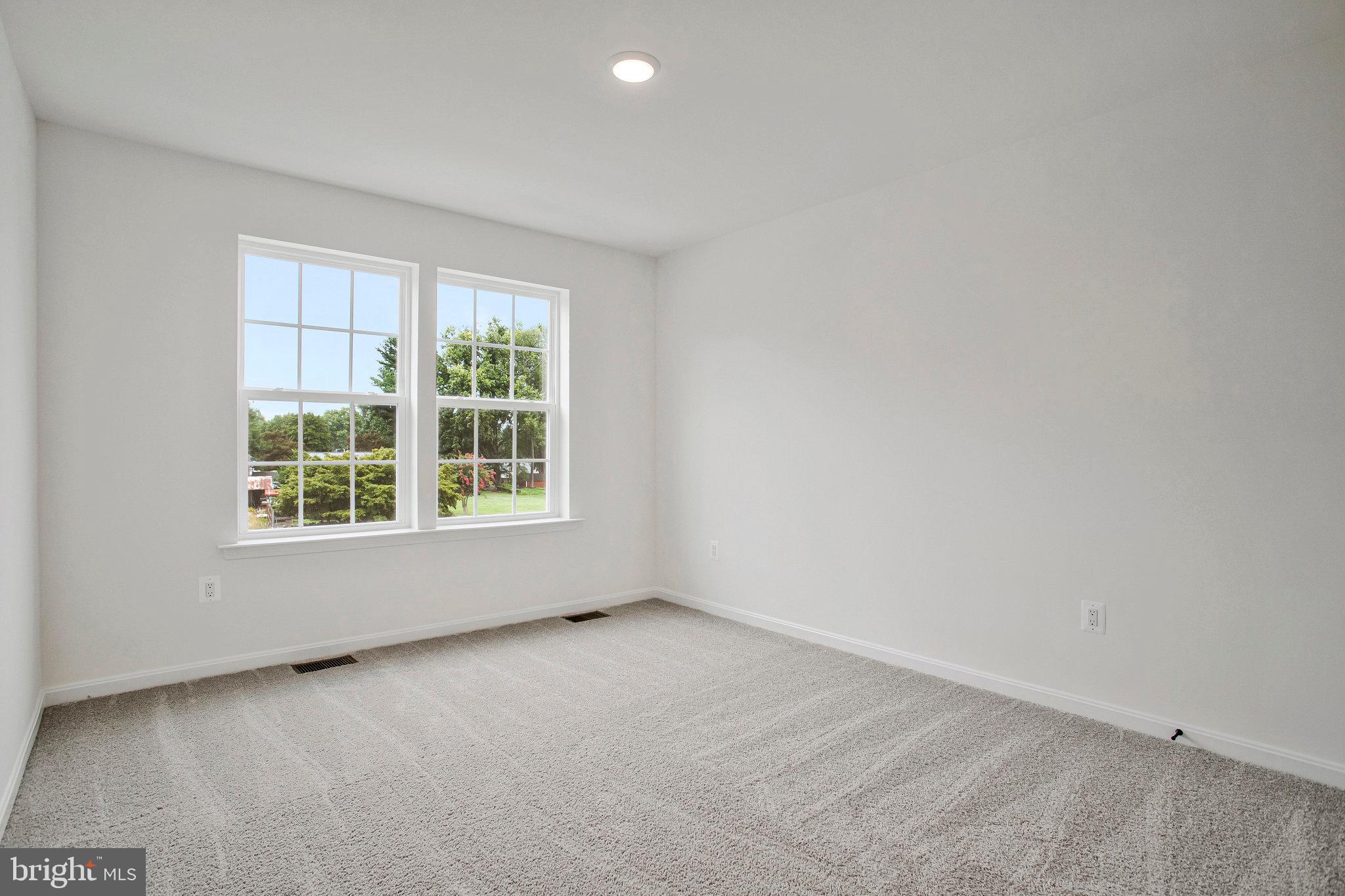 ROBERTS CROSSING - Residential