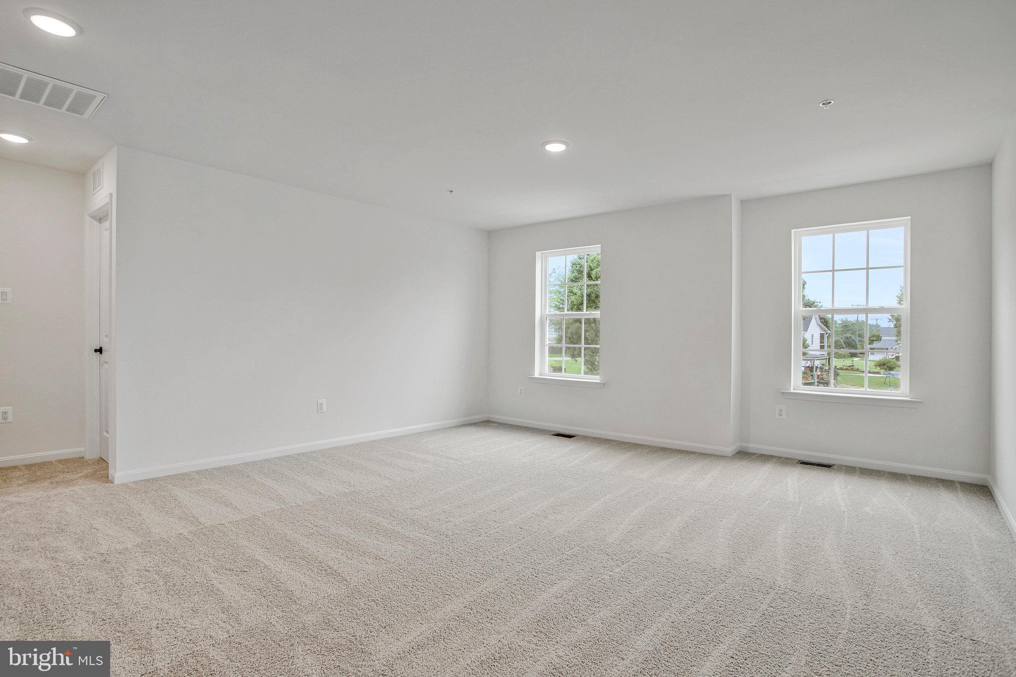 ROBERTS CROSSING - Residential