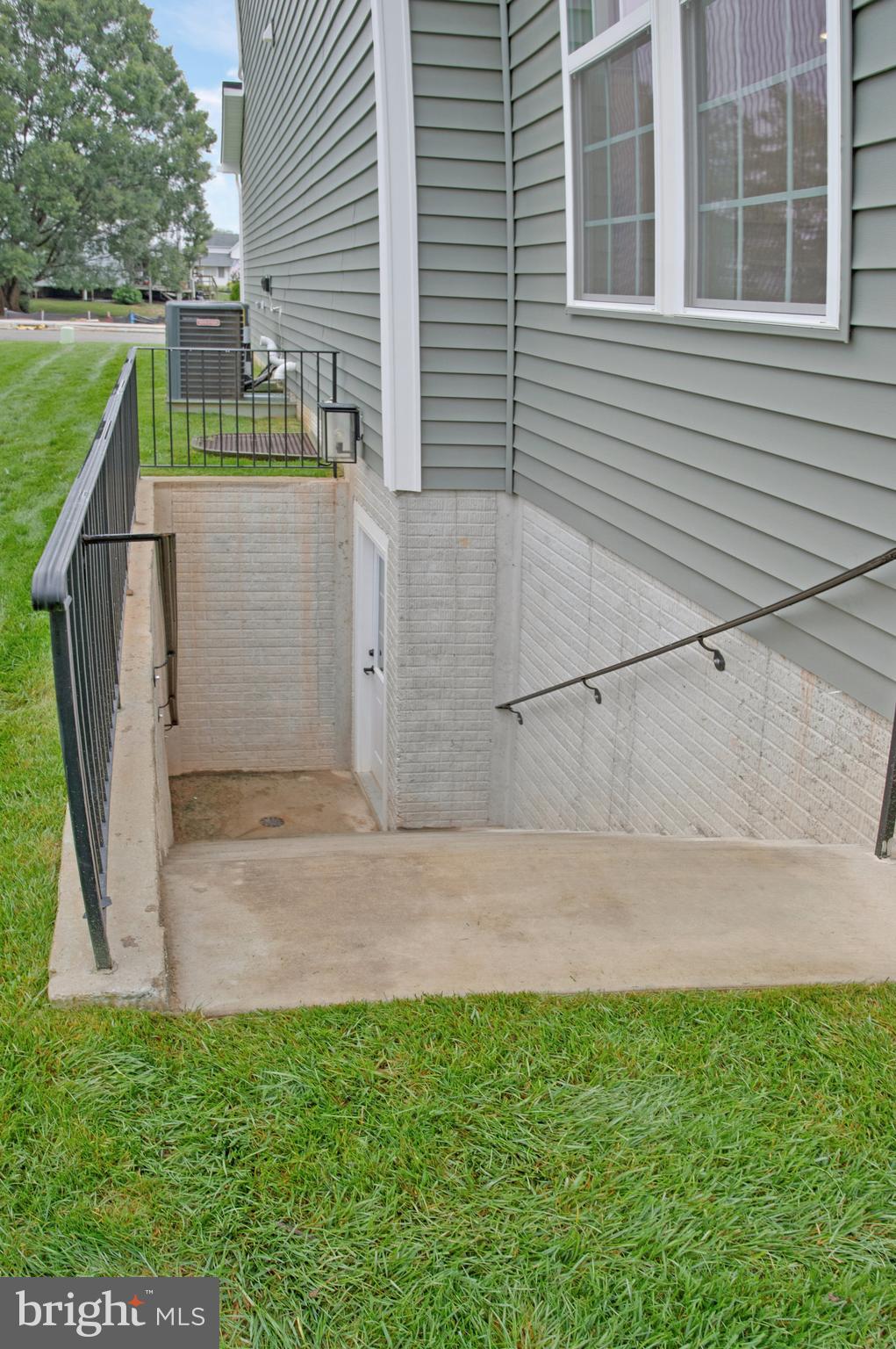 ROBERTS CROSSING - Residential