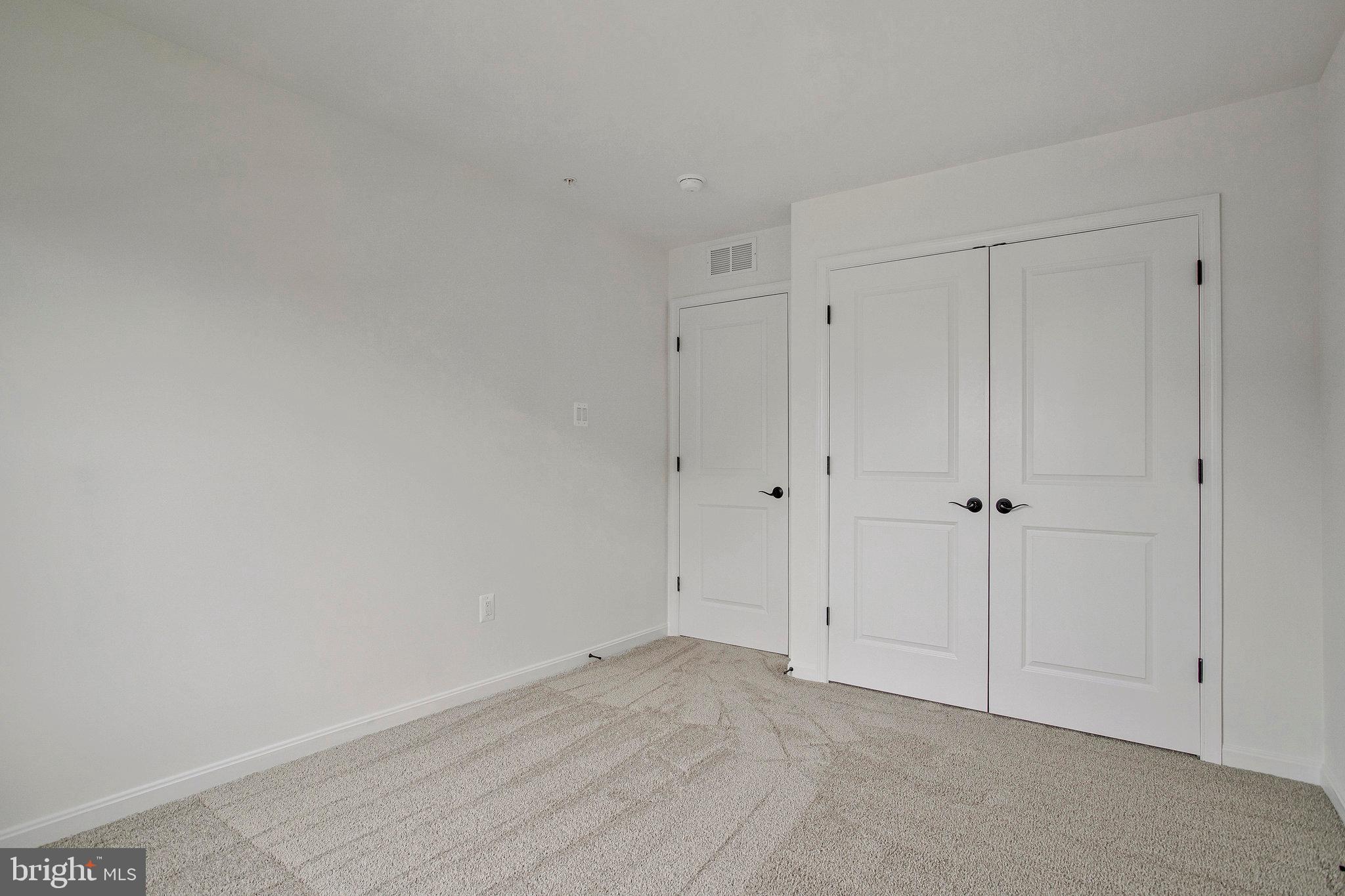 ROBERTS CROSSING - Residential