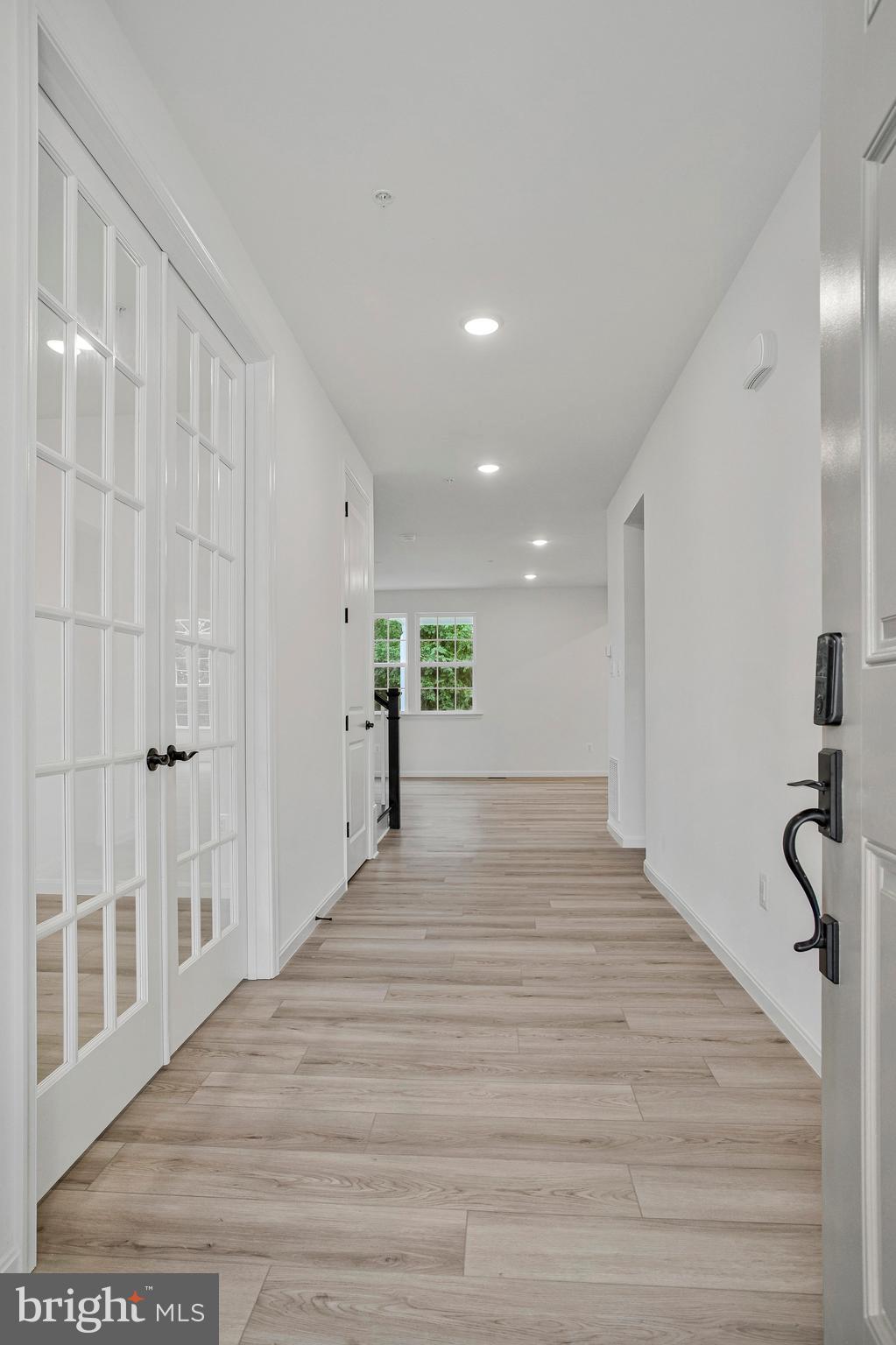 ROBERTS CROSSING - Residential