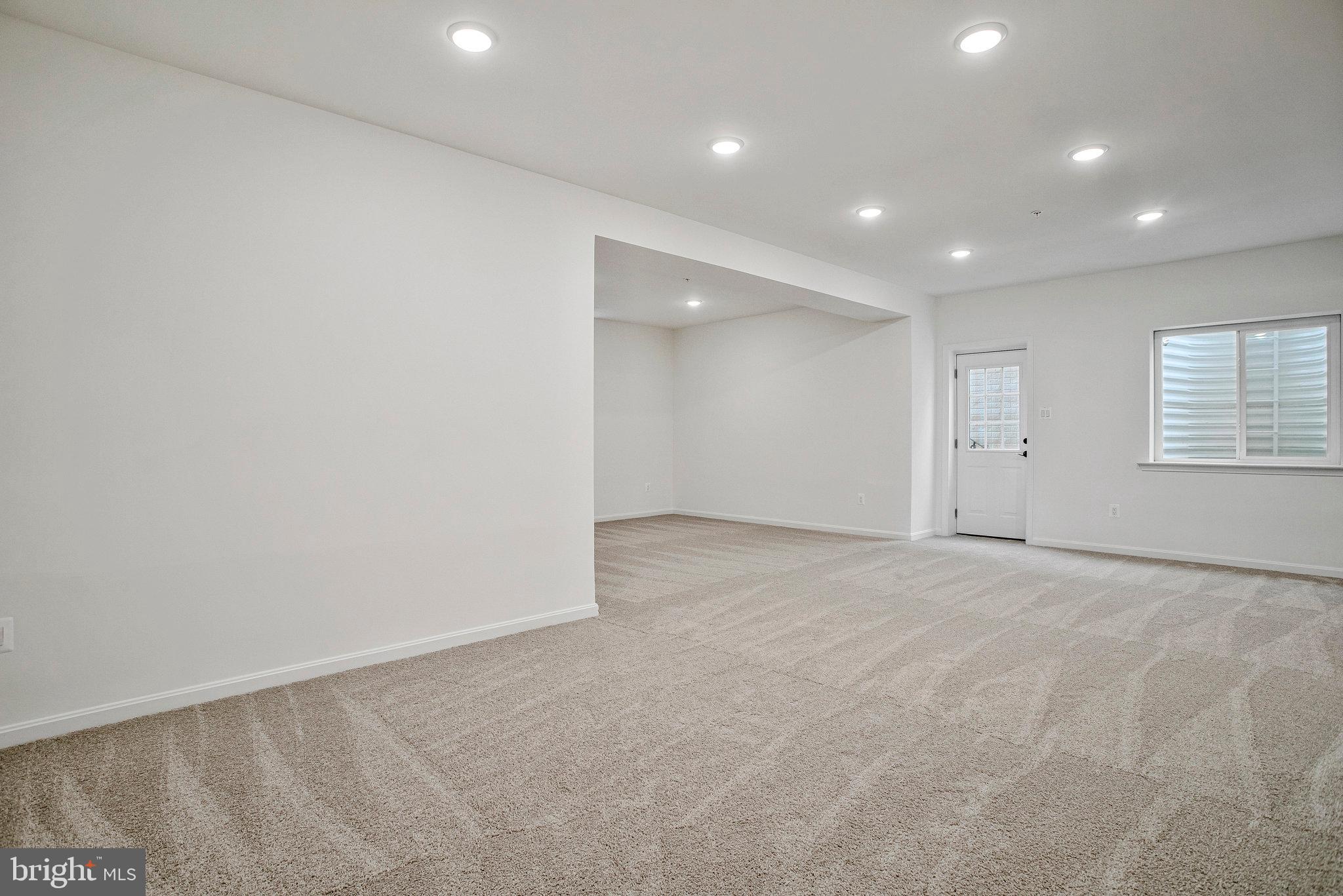 ROBERTS CROSSING - Residential