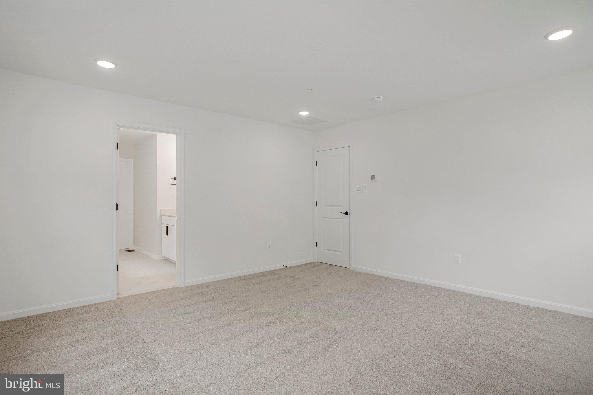 ROBERTS CROSSING - Residential