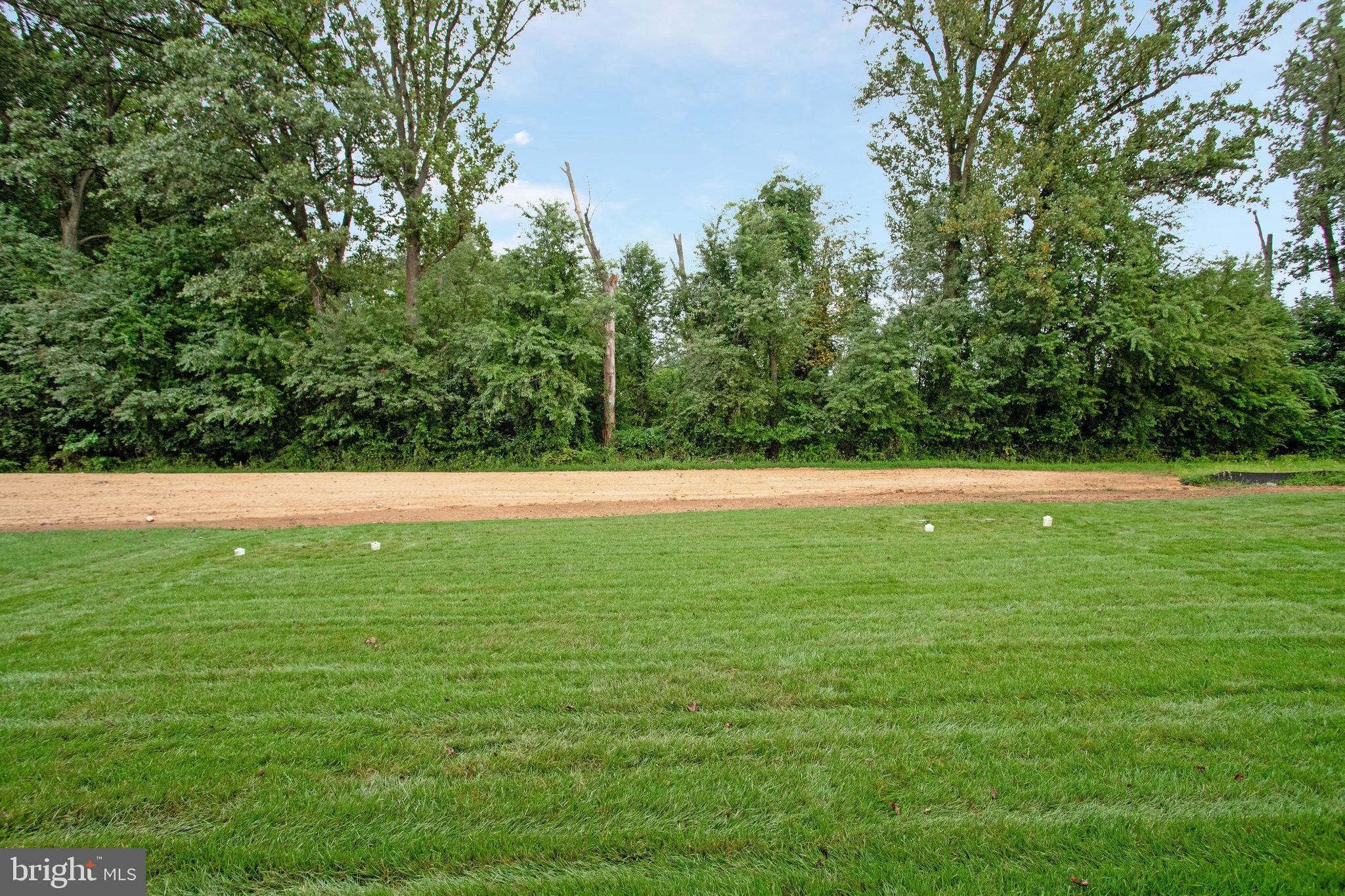 ROBERTS CROSSING - Residential