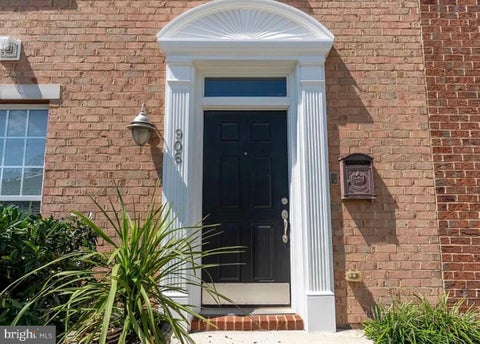 Townhouse For Rent - 906 Oldham Street<br/> BALTIMORE, MD 21224