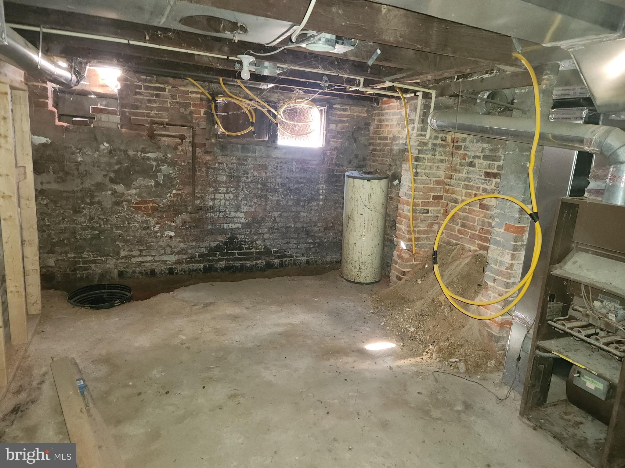 SANDTOWN-WINCHESTER - Residential