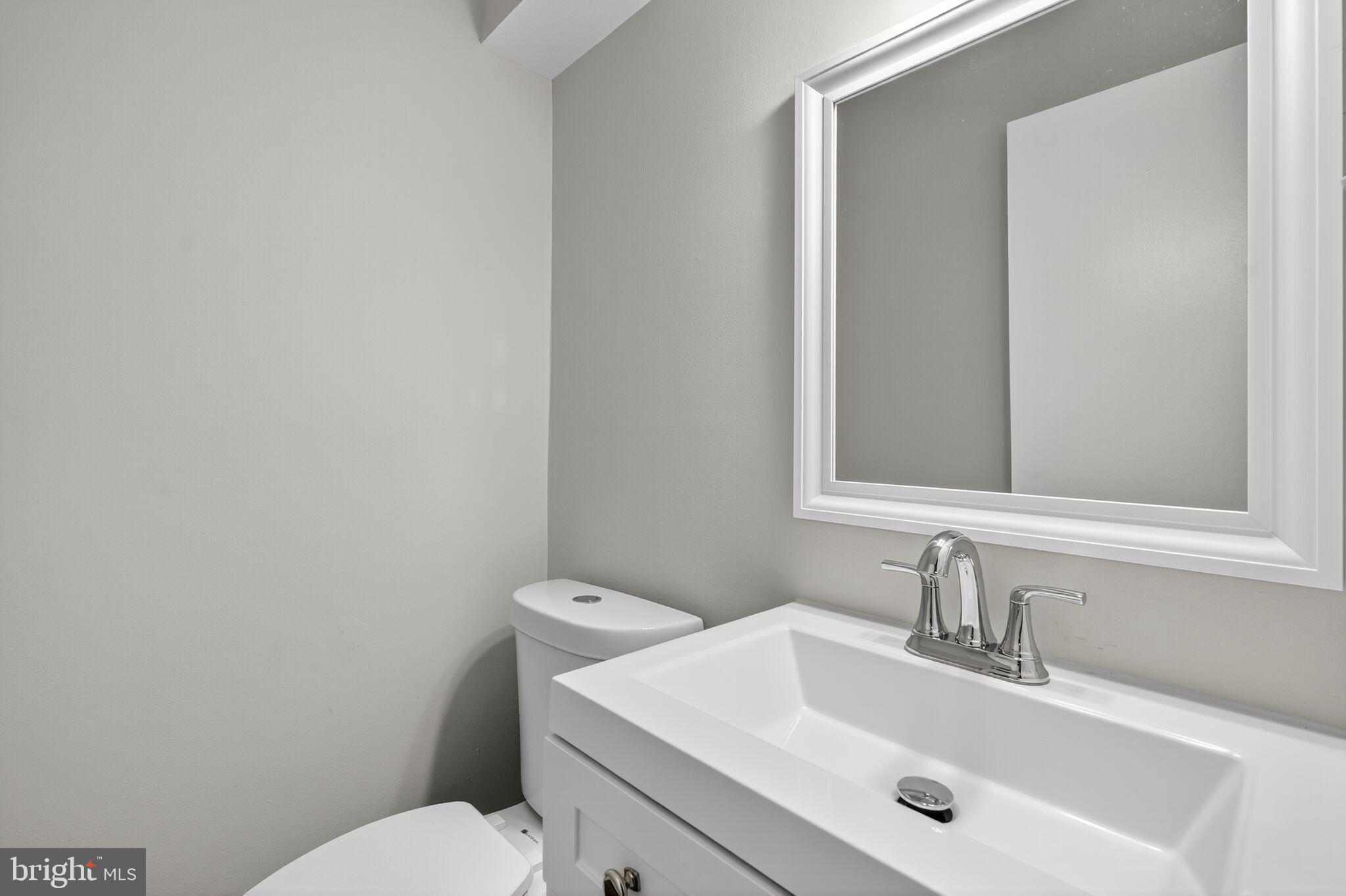 SOUTHGATE WOODS TOWNHOUSES - Residential