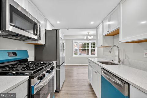 7419 LARNE LANE LORTON VA 22079