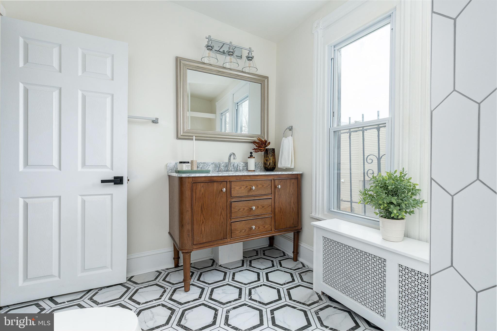 POINT BREEZE - Residential