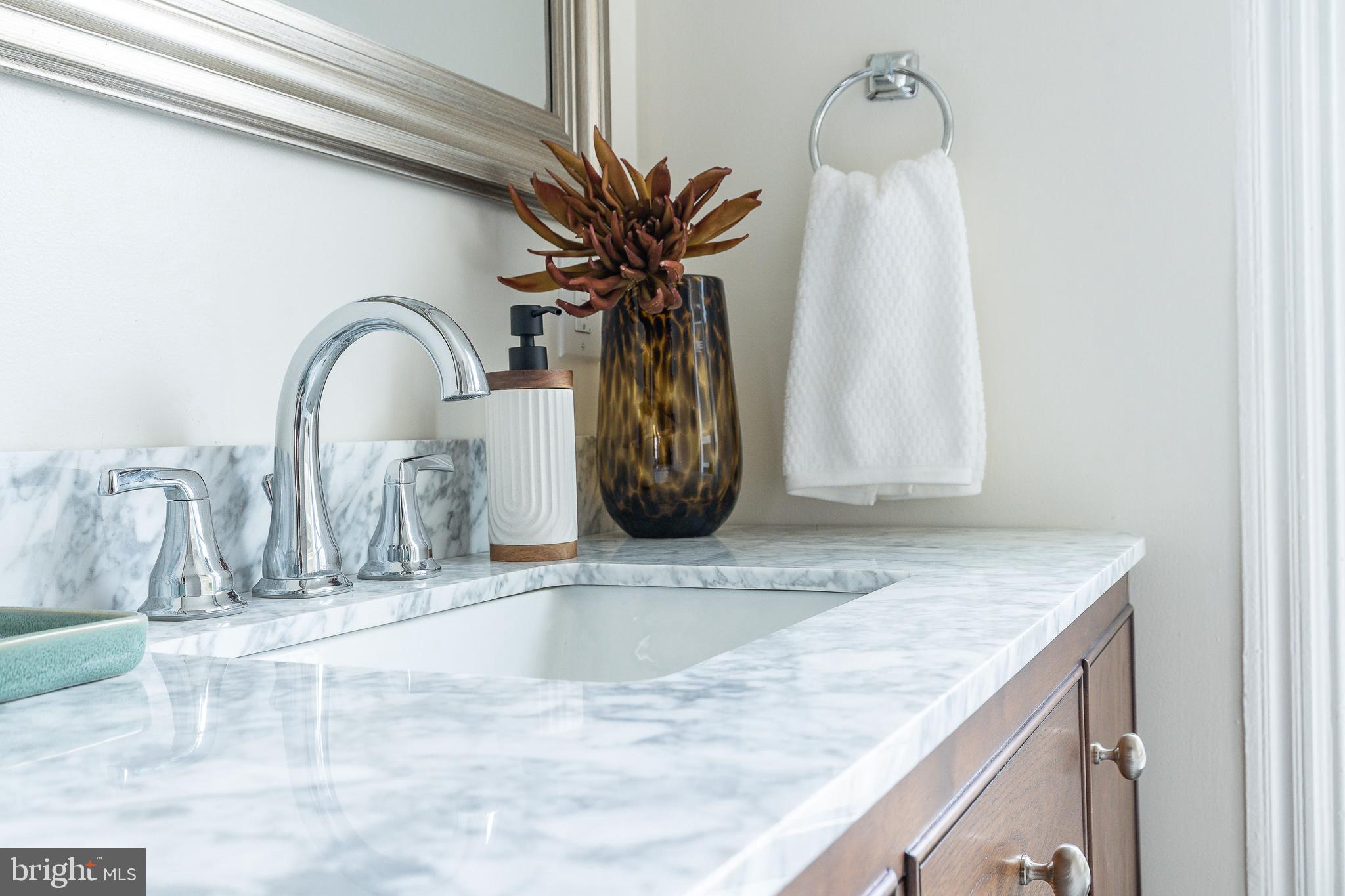 POINT BREEZE - Residential