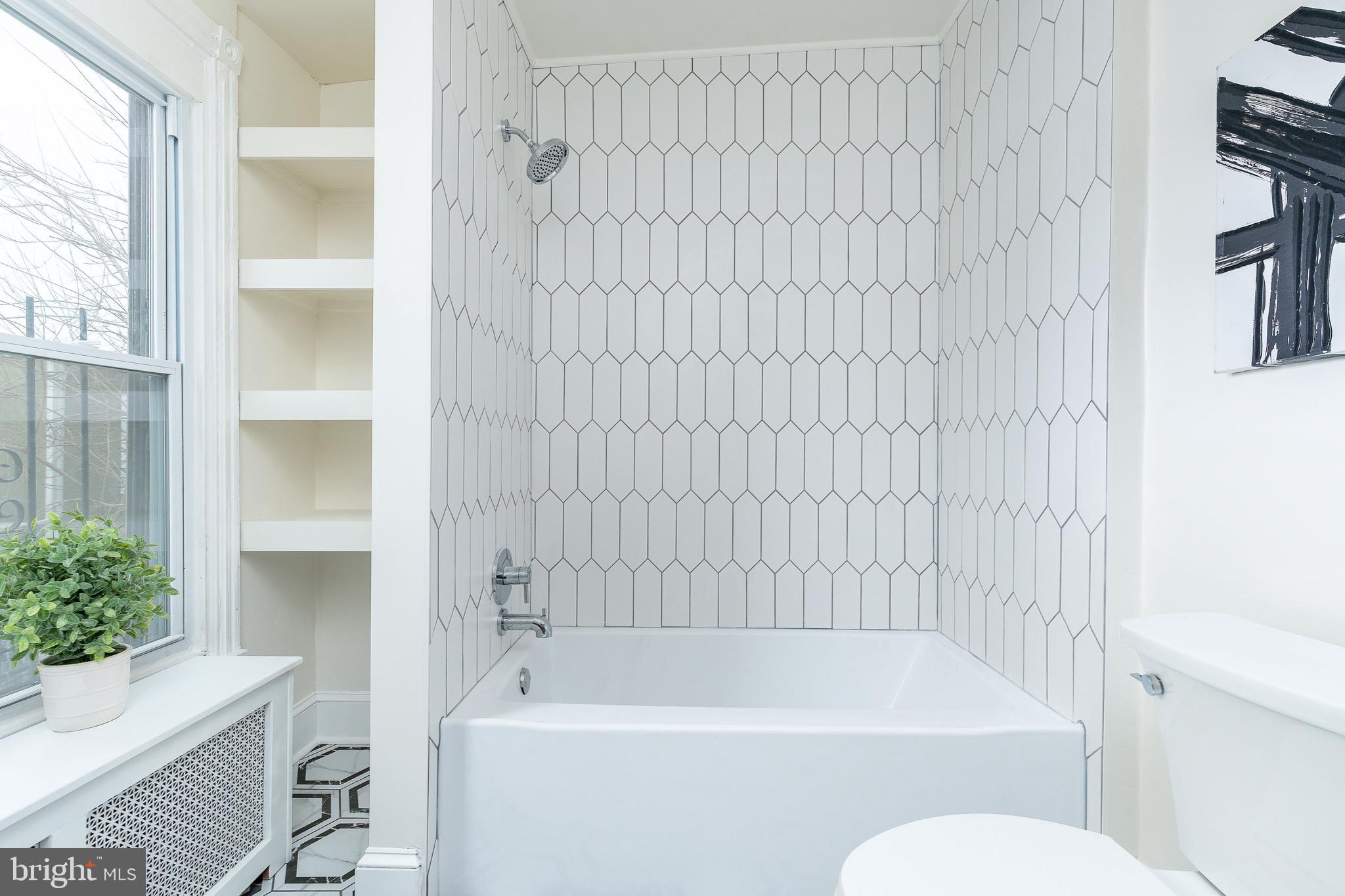 POINT BREEZE - Residential